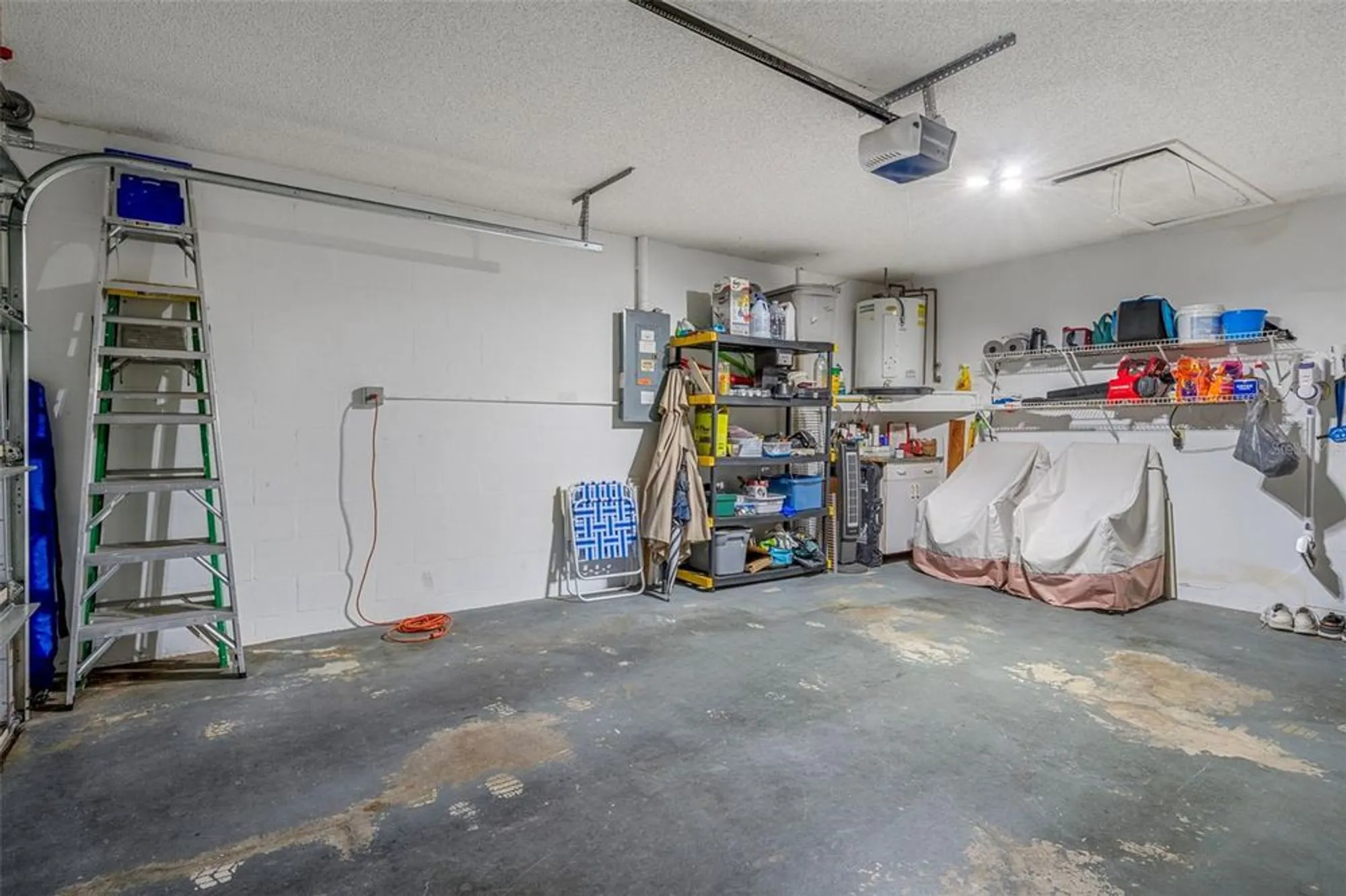 Property Slideshow image 35 of 65 | 6732 oak cluster cir, Spring Hill, FL, 34606