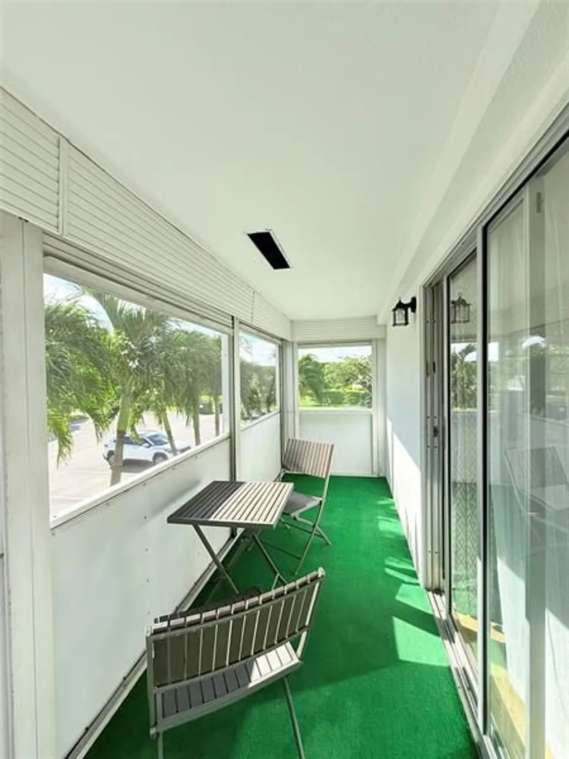Property Slideshow image 21 of 34 | 204 oakridge m # 204, Deerfield Beach, FL, 33442