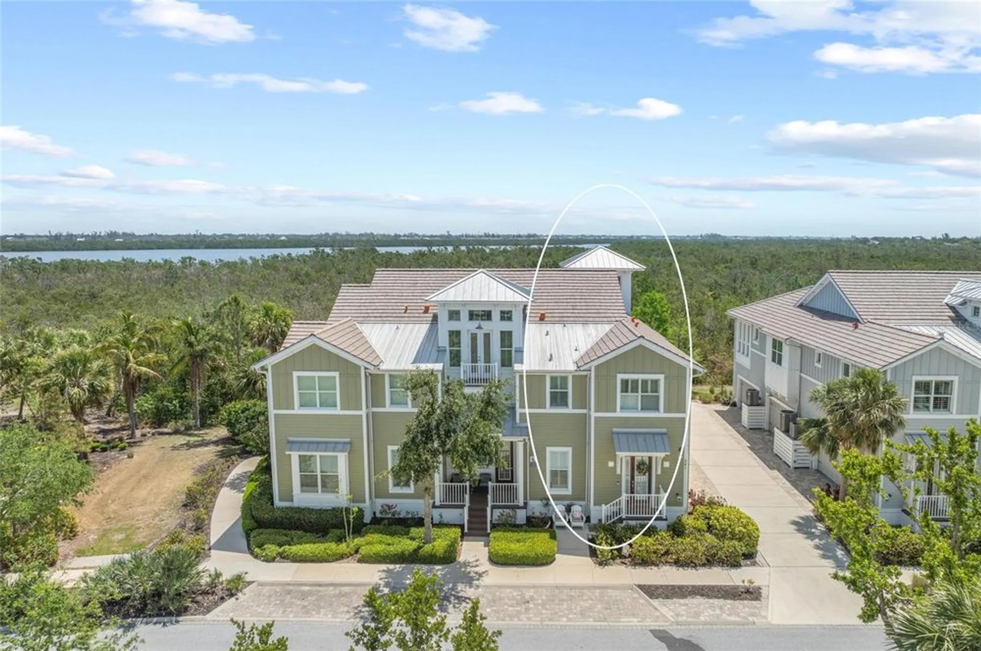 Property Slideshow image 2 of 99 | 241 sapphire lake dr 201, Bradenton, FL, 34209