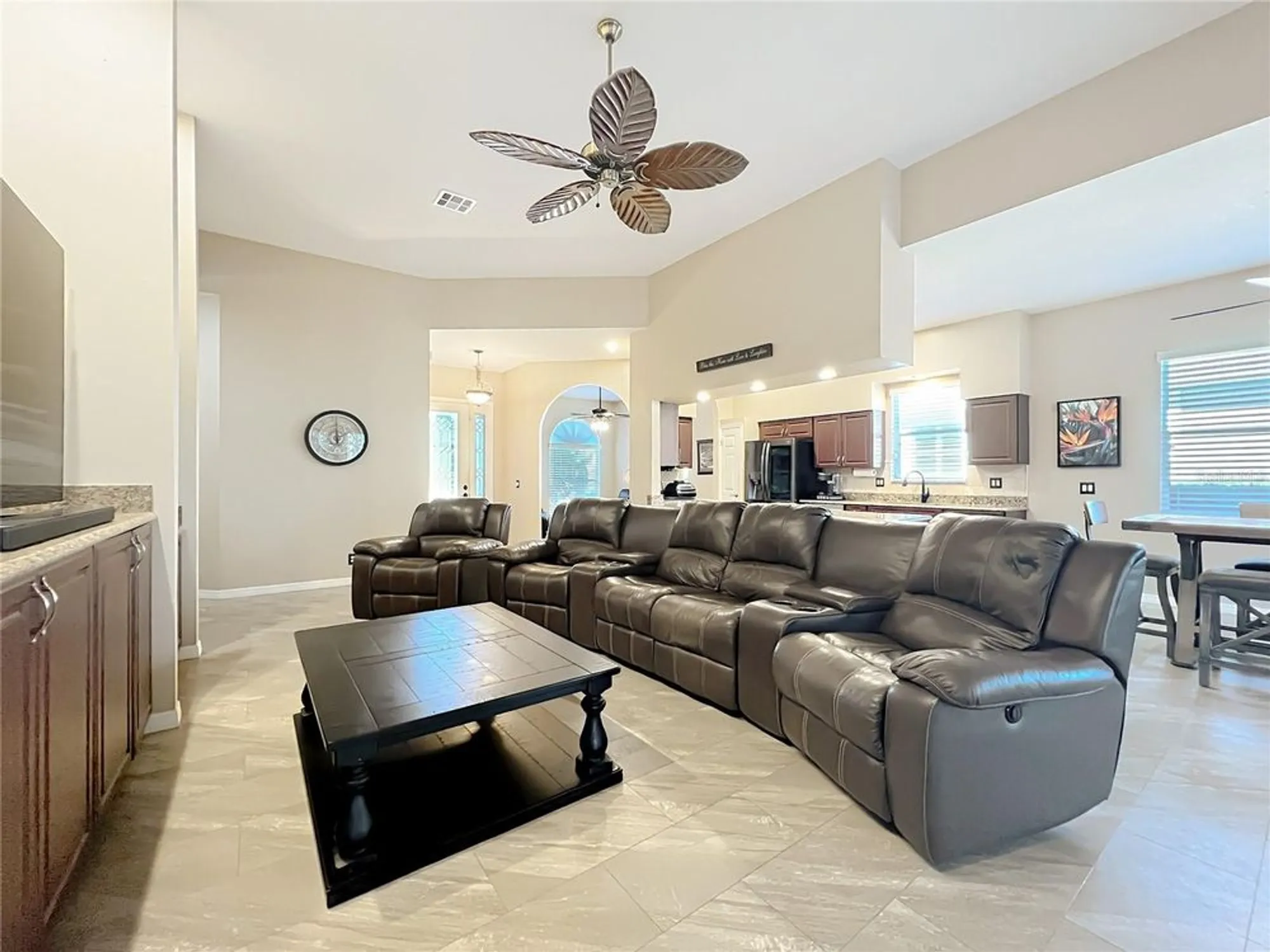 Property Slideshow image 5 of 50 | 6128 landings blvd, Lady Lake, FL, 32159