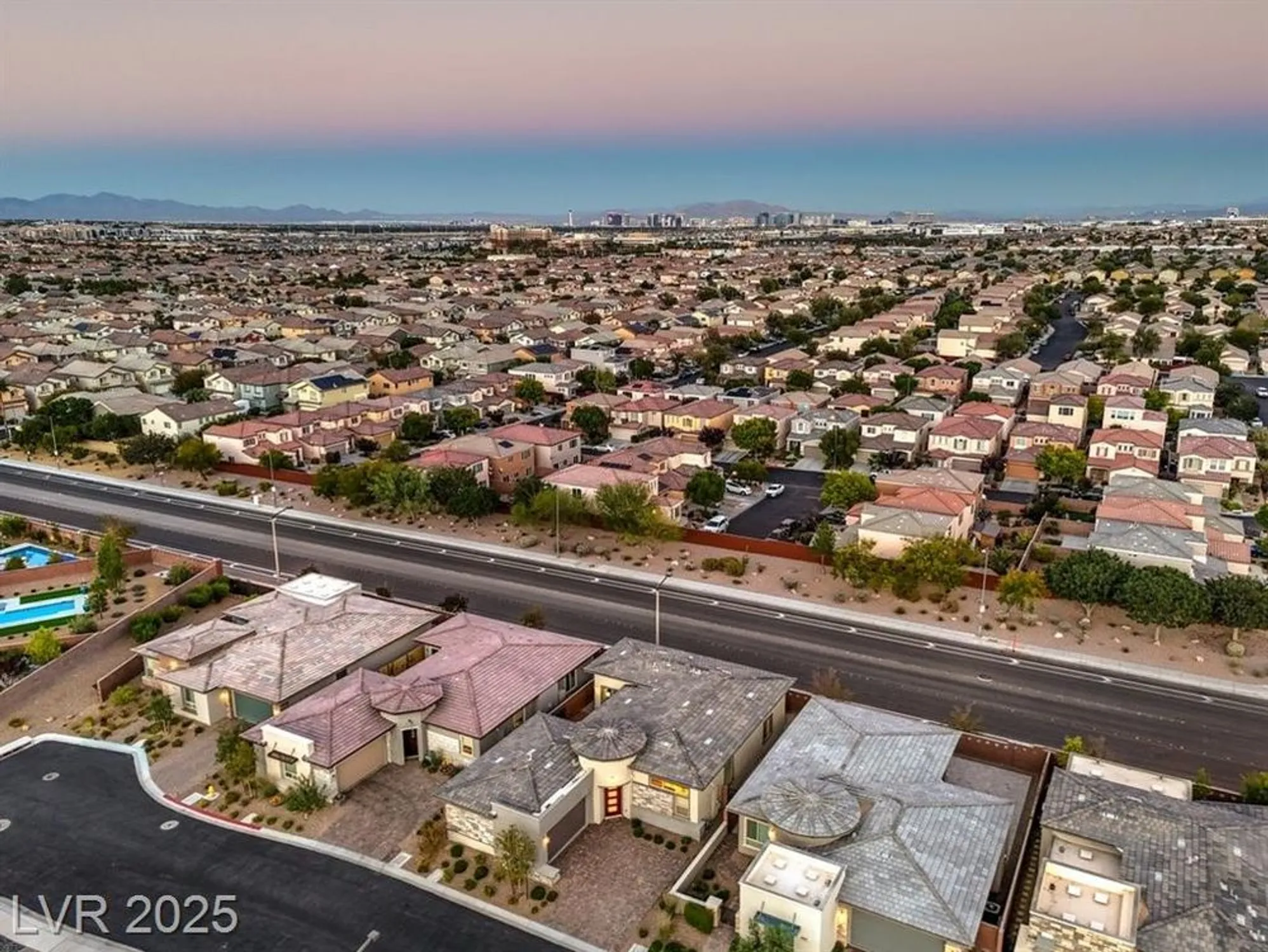 Property Slideshow image 48 of 74 | 6776 steel mist st, Las Vegas, NV, 89148