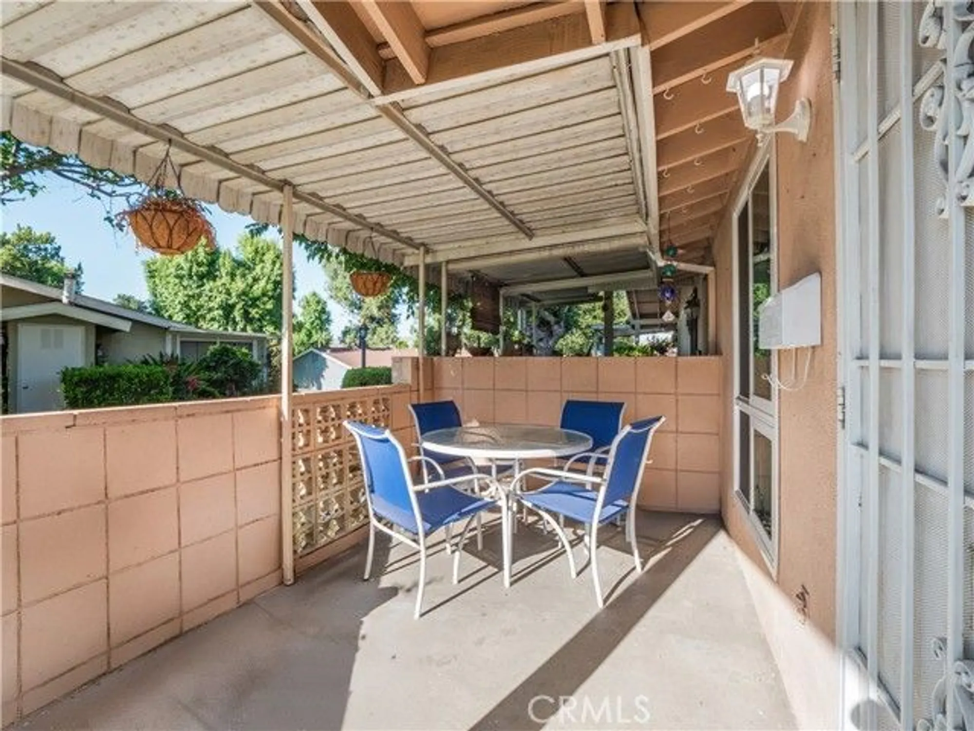 Property Slideshow image 15 of 31 | 19126 avenue of the oaks c, Newhall, CA, 91321
