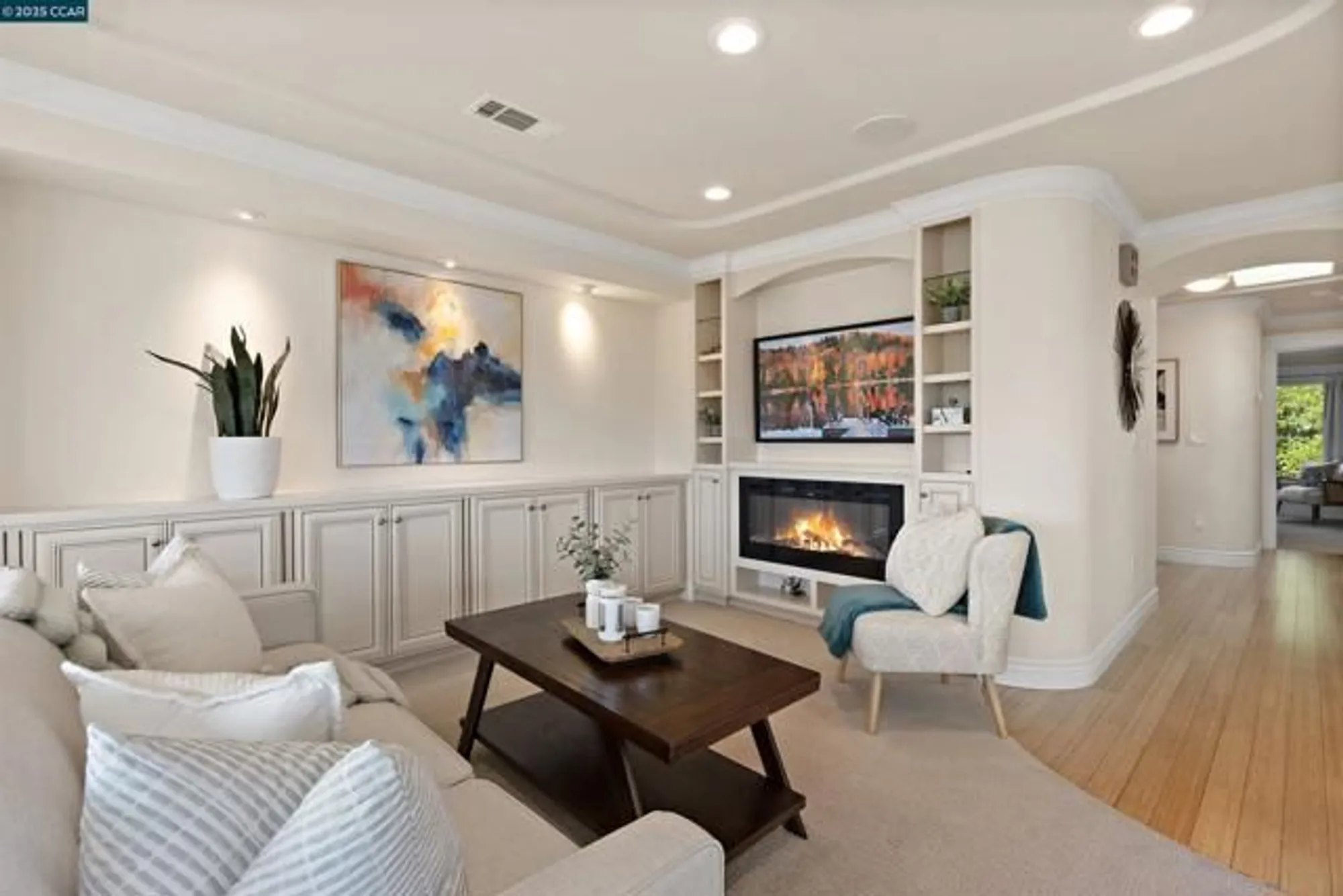 Property Slideshow image 8 of 58 | 2232 golden rain rd apt 1, Walnut Creek, CA, 94595