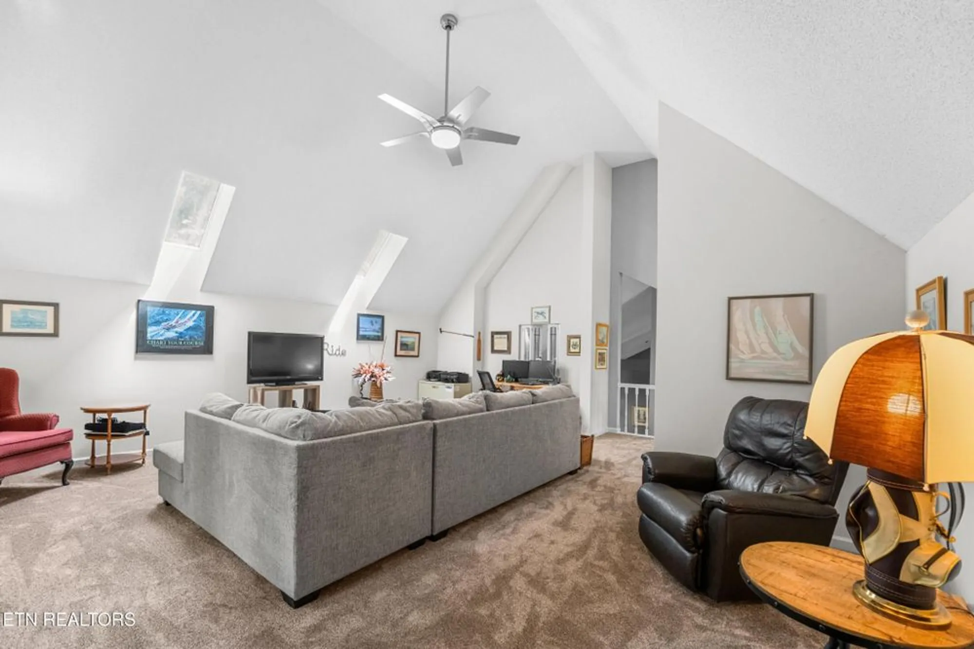 Property Slideshow image 31 of 52 | 116 knollwood ln, Crossville, TN, 38558