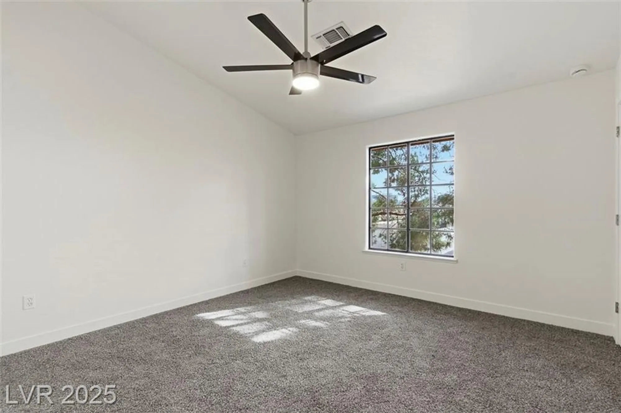 Property Slideshow image 17 of 34 | 2851 s valley view blvd 1141a, Las Vegas, NV, 89102