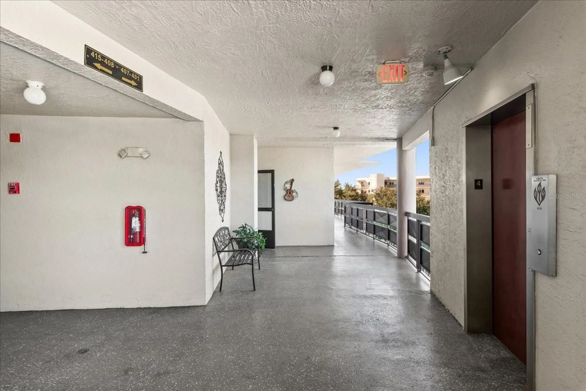 Property Slideshow image 34 of 52 | 8199 terrace garden dr n unit 402, St Petersburg, FL, 33709