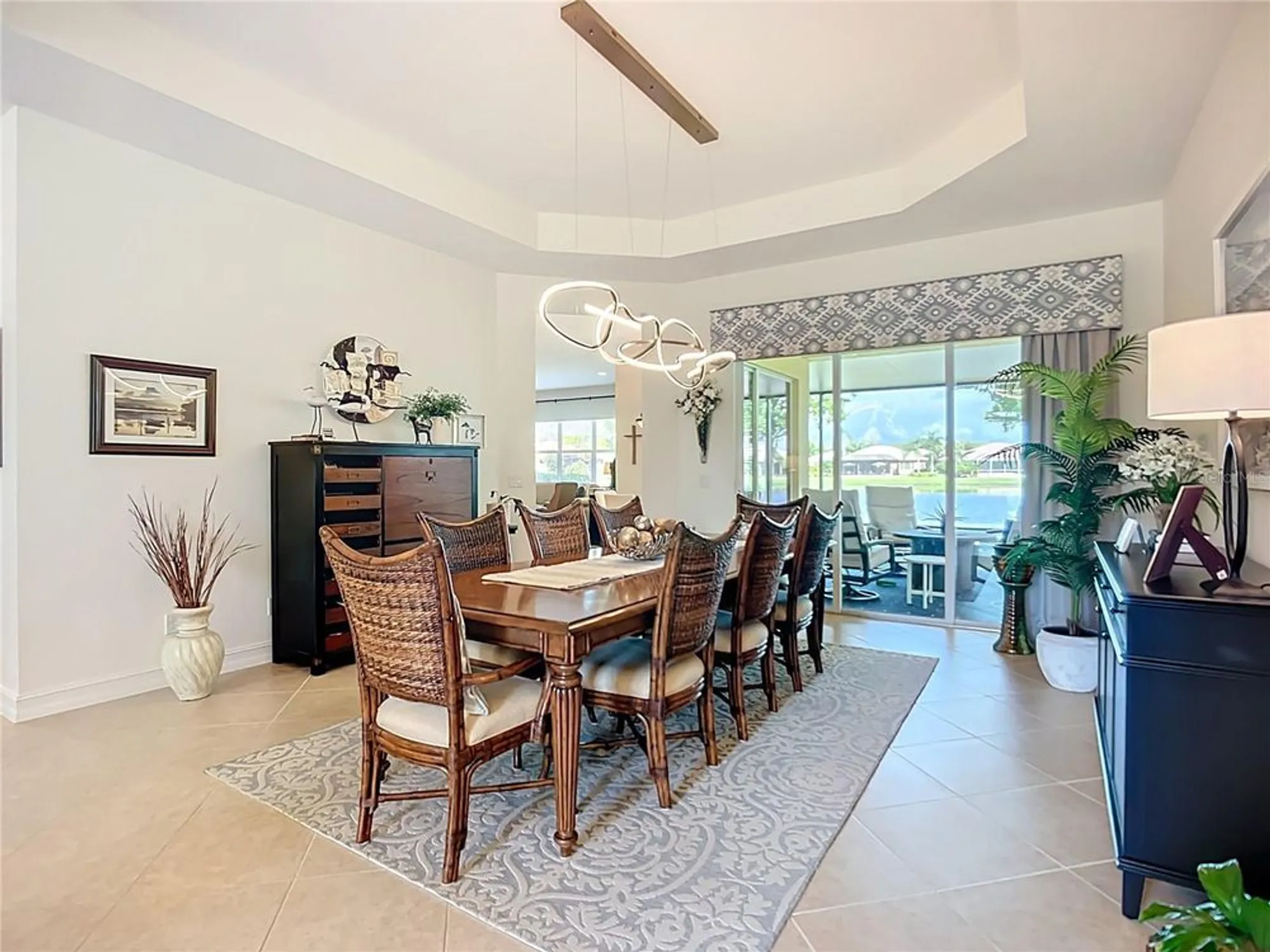 Property Slideshow image 11 of 74 | 16244 diamond bay dr, Wimauma, FL, 33598