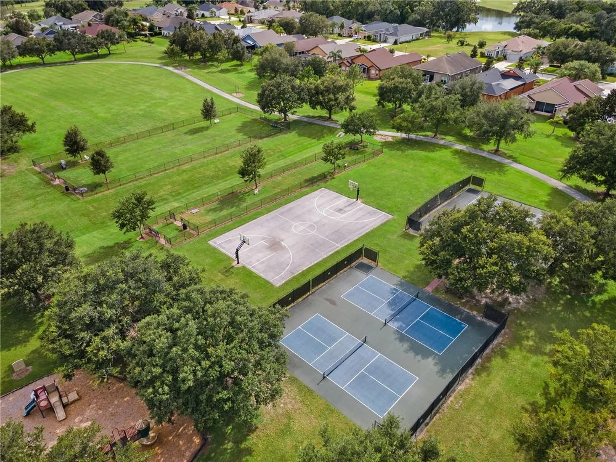 Property Slideshow image 73 of 92 | 13444 trailing moss dr, Dade City, FL, 33525