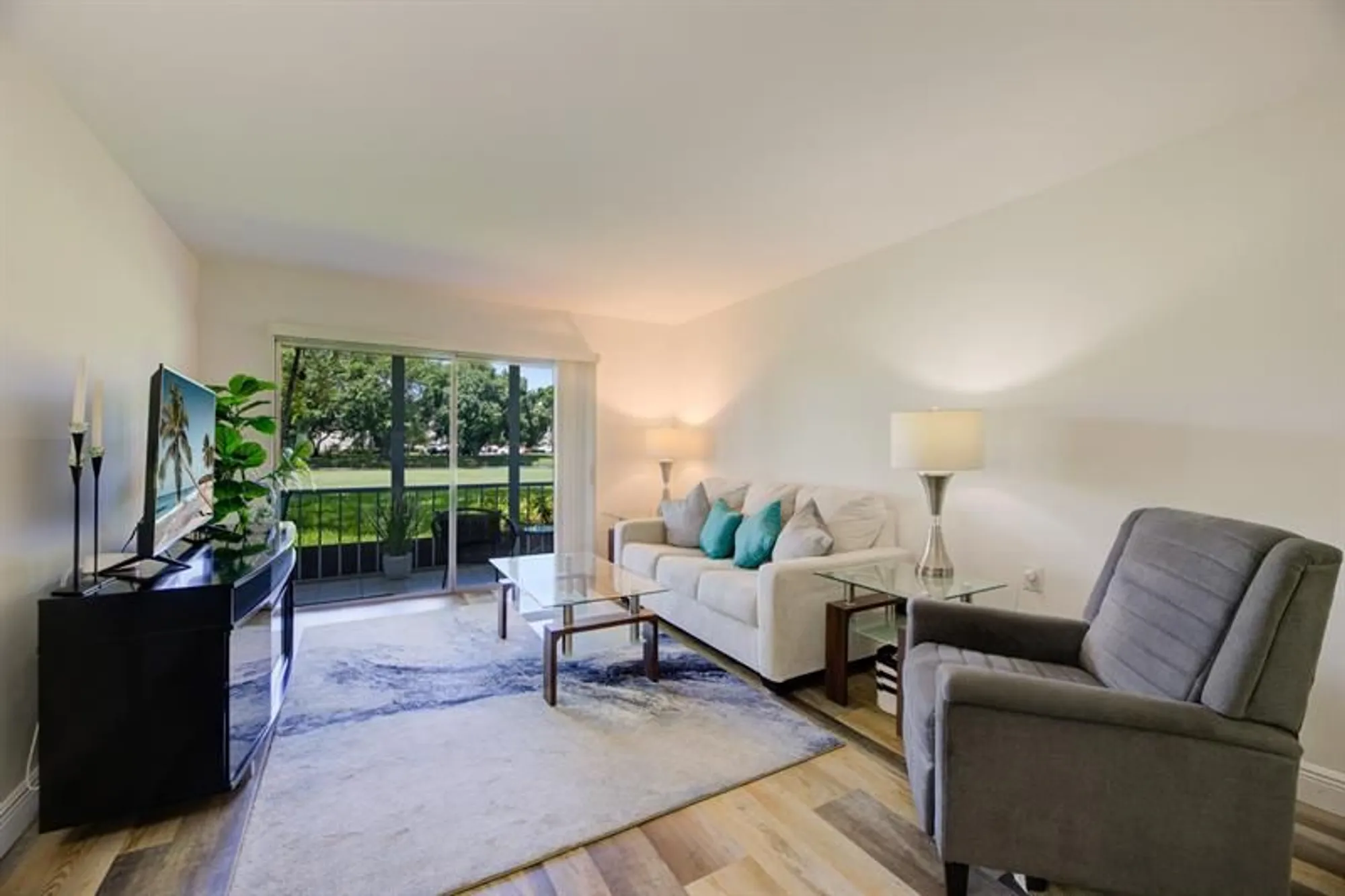 Property Slideshow image 9 of 30 | 4502 martinique way e1, Coconut Creek, FL, 33066