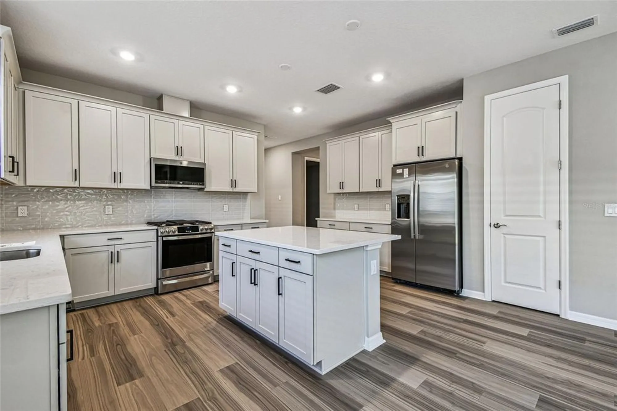 Property Slideshow image 10 of 43 | 18088 cherished loop, Lakewood Ranch, FL, 34211