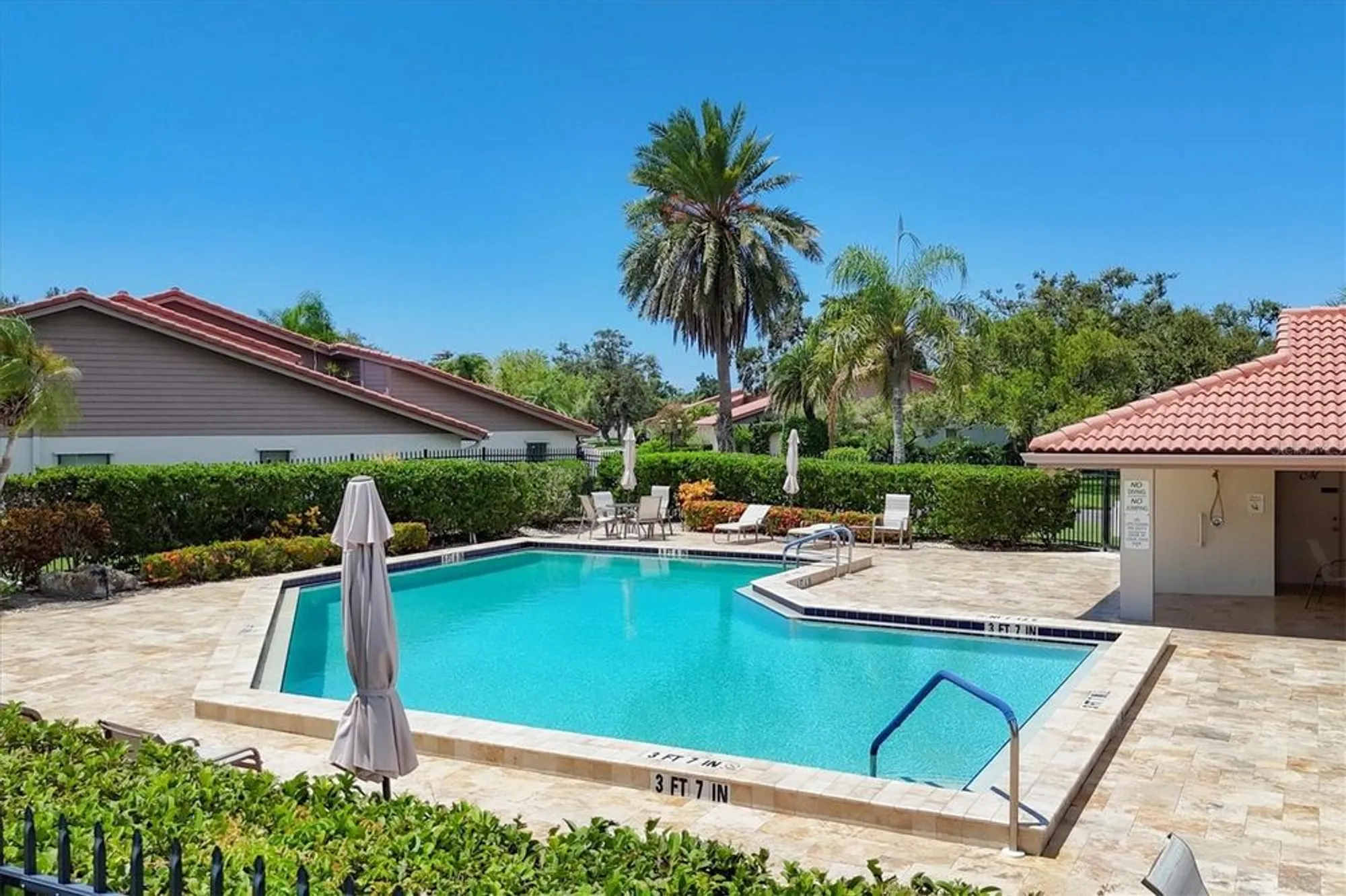 Property Slideshow image 51 of 55 | 3861 wilshire cir 115, Sarasota, FL, 34238