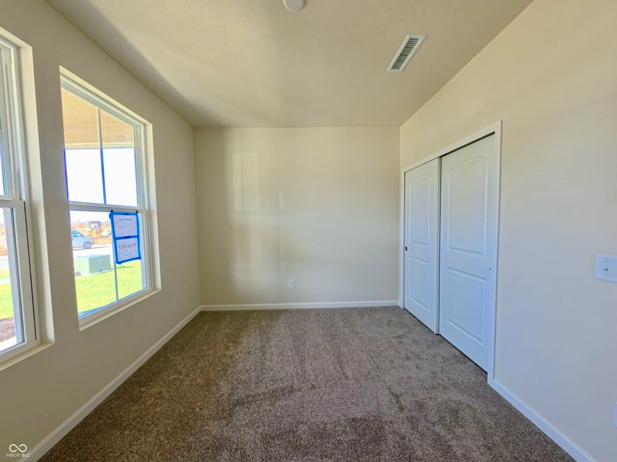 Property Slideshow image 16 of 61 | 811 daisy st, Greenwood, IN, 46143