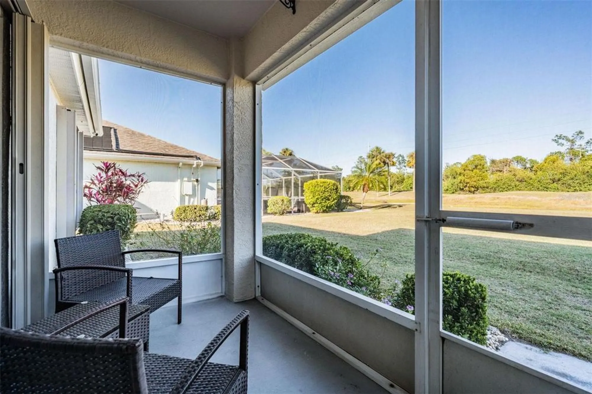 Property Slideshow image 22 of 62 | 2335 e del webb blvd, Sun City Center, FL, 33573