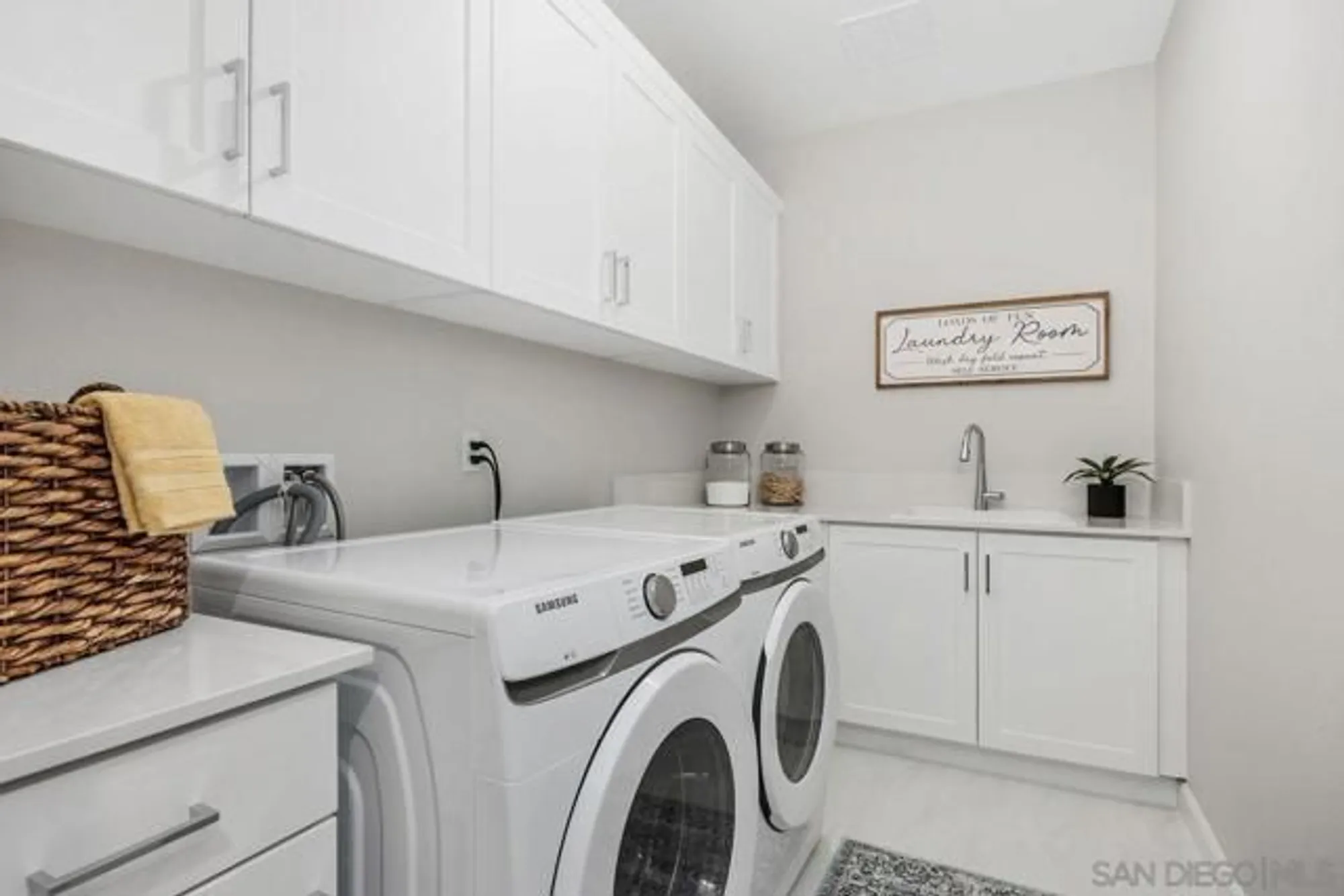 Property Slideshow image 22 of 37 | 12609 elizabeth way, San Diego, CA, 92129