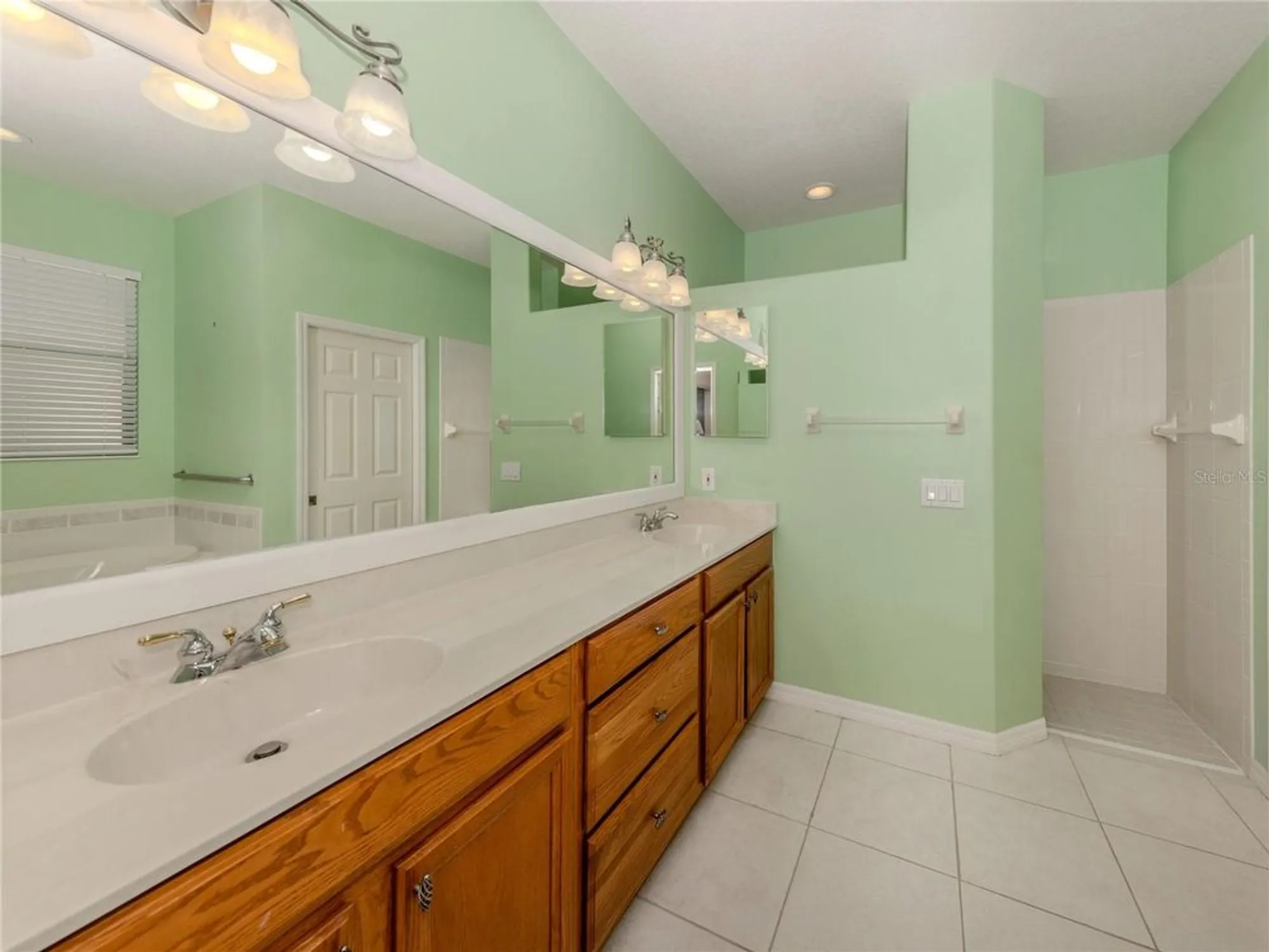 Property Slideshow image 23 of 55 | 4238 mackay falls ter, Sarasota, FL, 34243