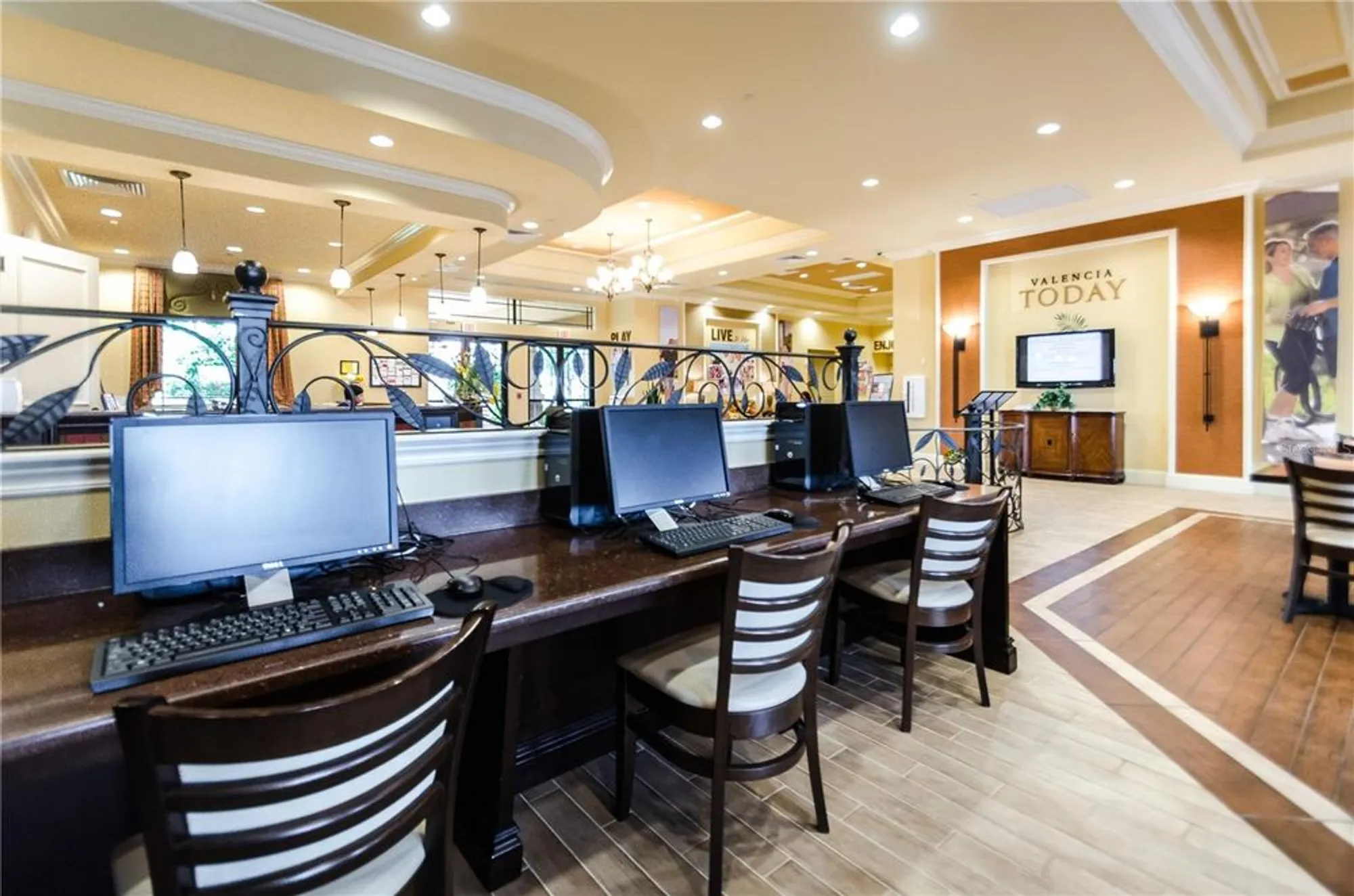 Property Slideshow image 57 of 77 | 4947 sandy brook cir, Wimauma, FL, 33598