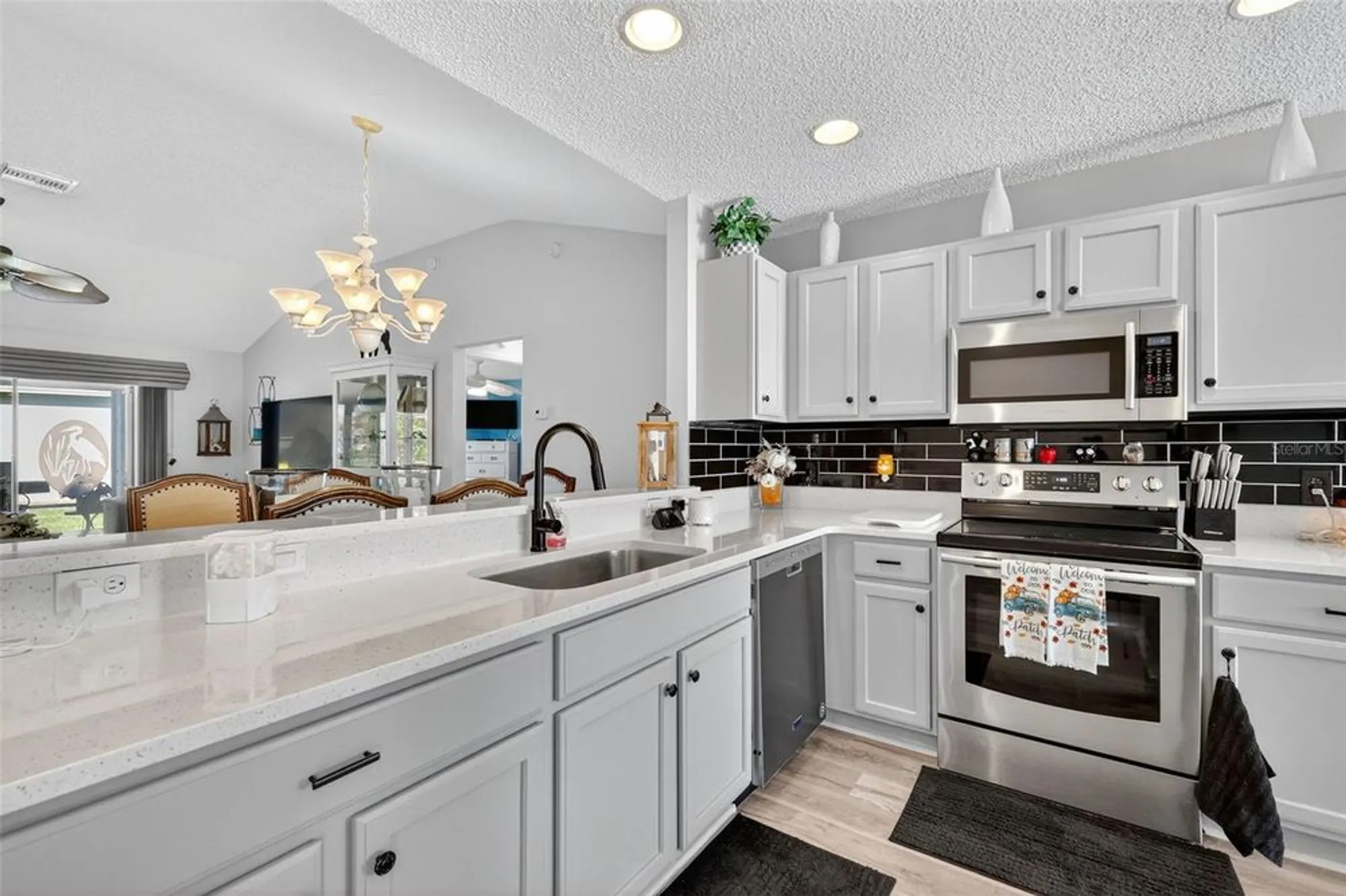 Property Slideshow image 8 of 30 | 16850 se 86th deptford ct, The Villages, FL, 32162