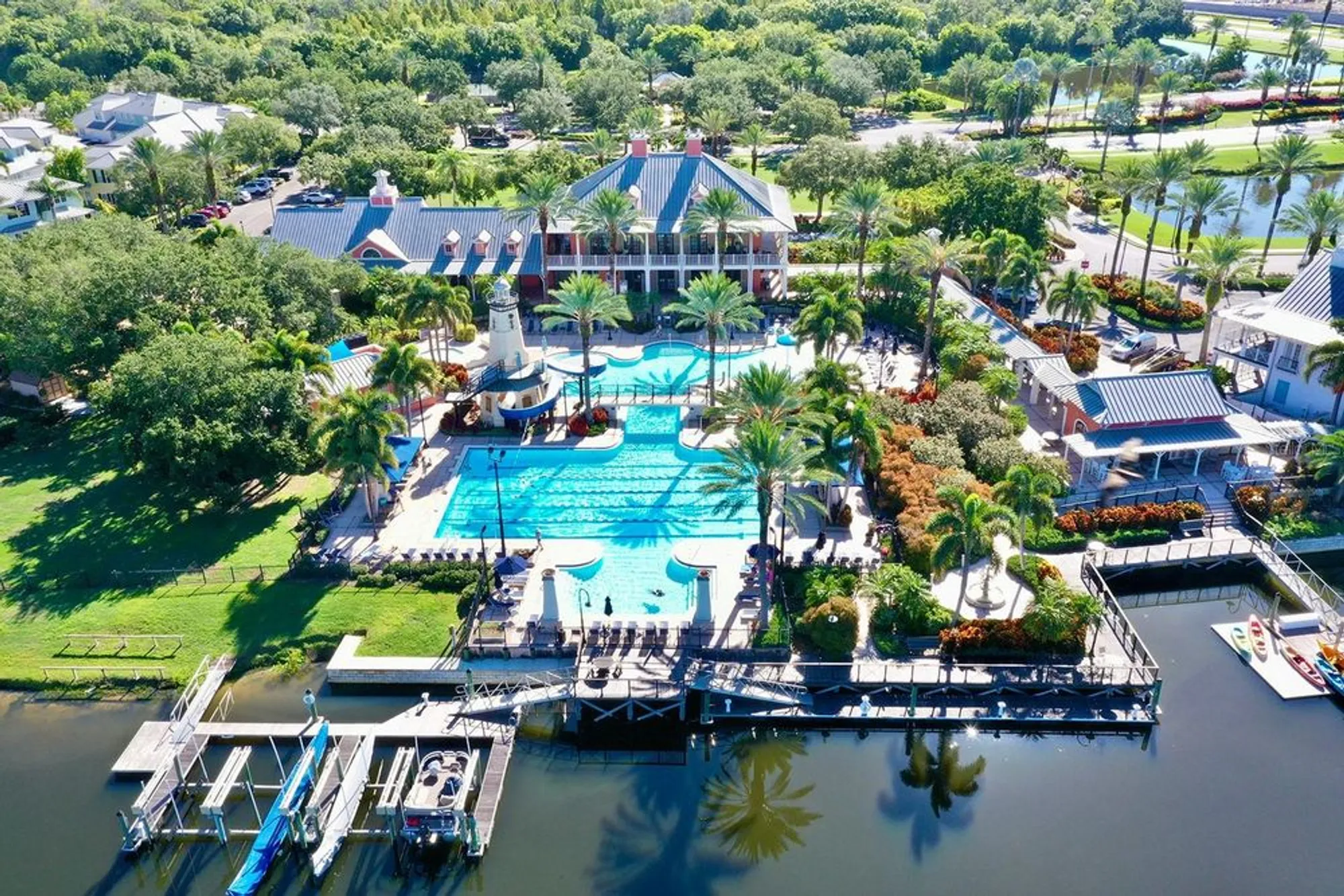 Property Slideshow image 61 of 81 | 310 manns harbor dr, Apollo Beach, FL, 33572