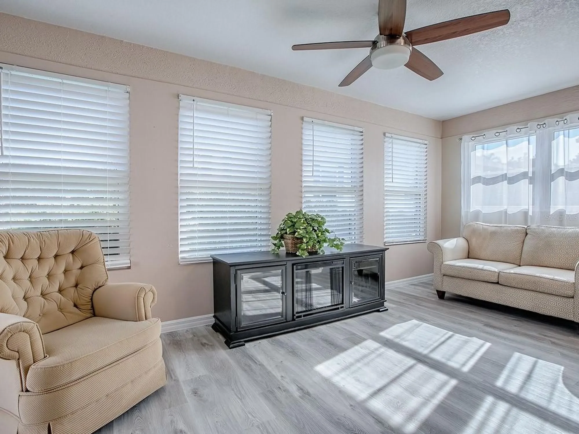 Property Slideshow image 7 of 32 | 470 monetta ln, The Villages, FL, 32162