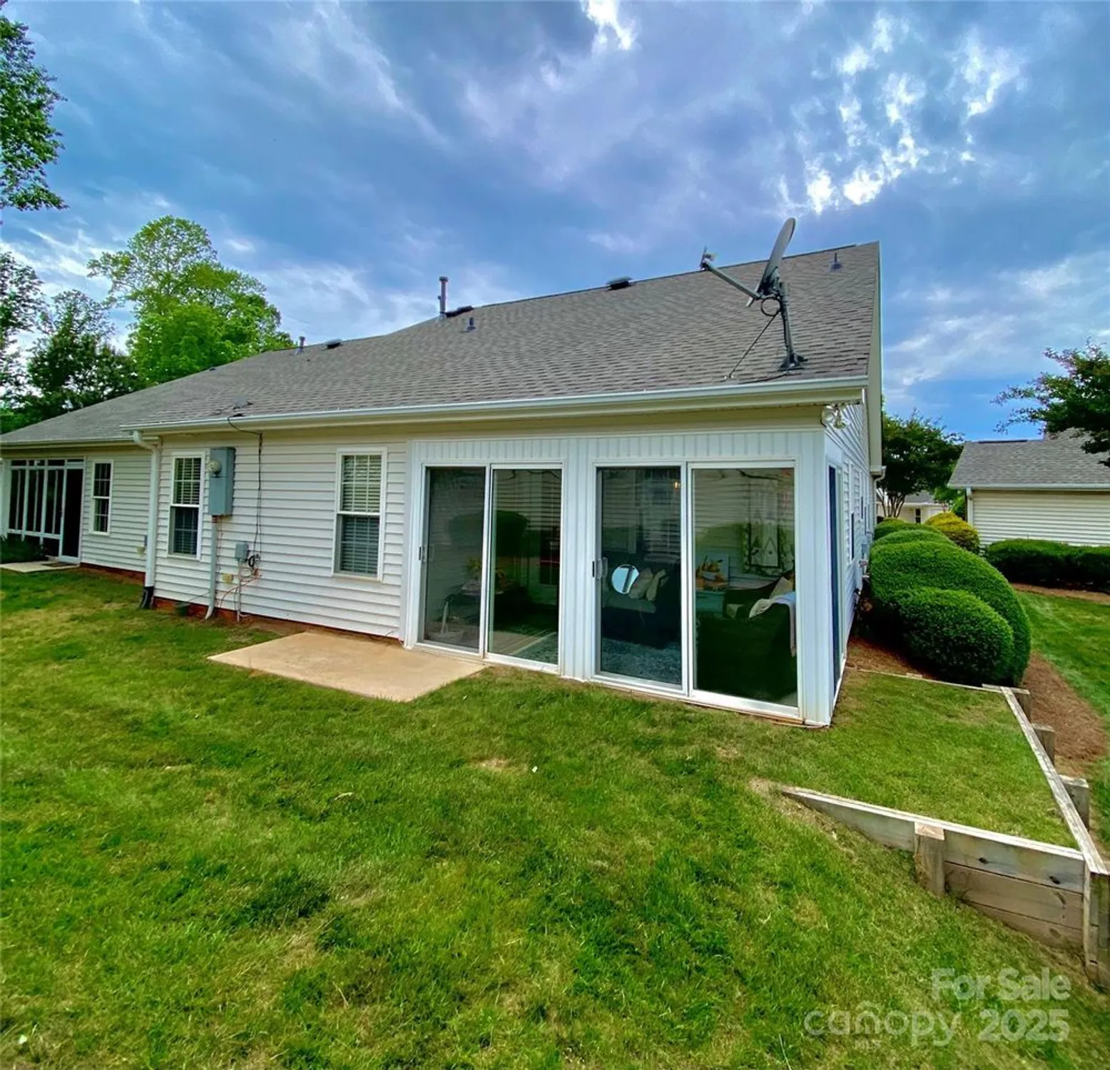 Property Slideshow image 34 of 43 | 101 keswick ln, Mooresville, NC, 28117