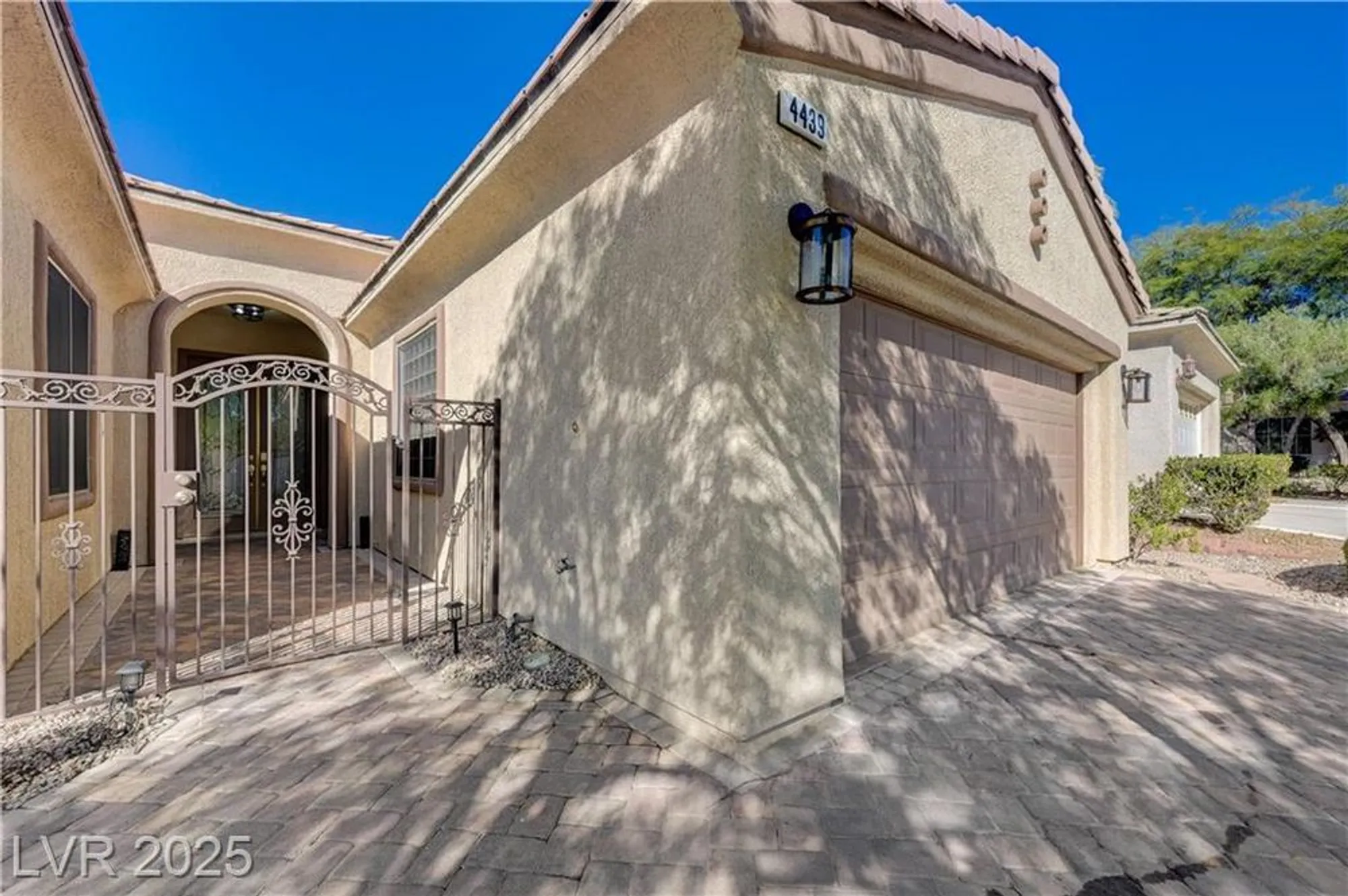 Property Slideshow image 5 of 69 | 4439 bella cascada st, Las Vegas, NV, 89135