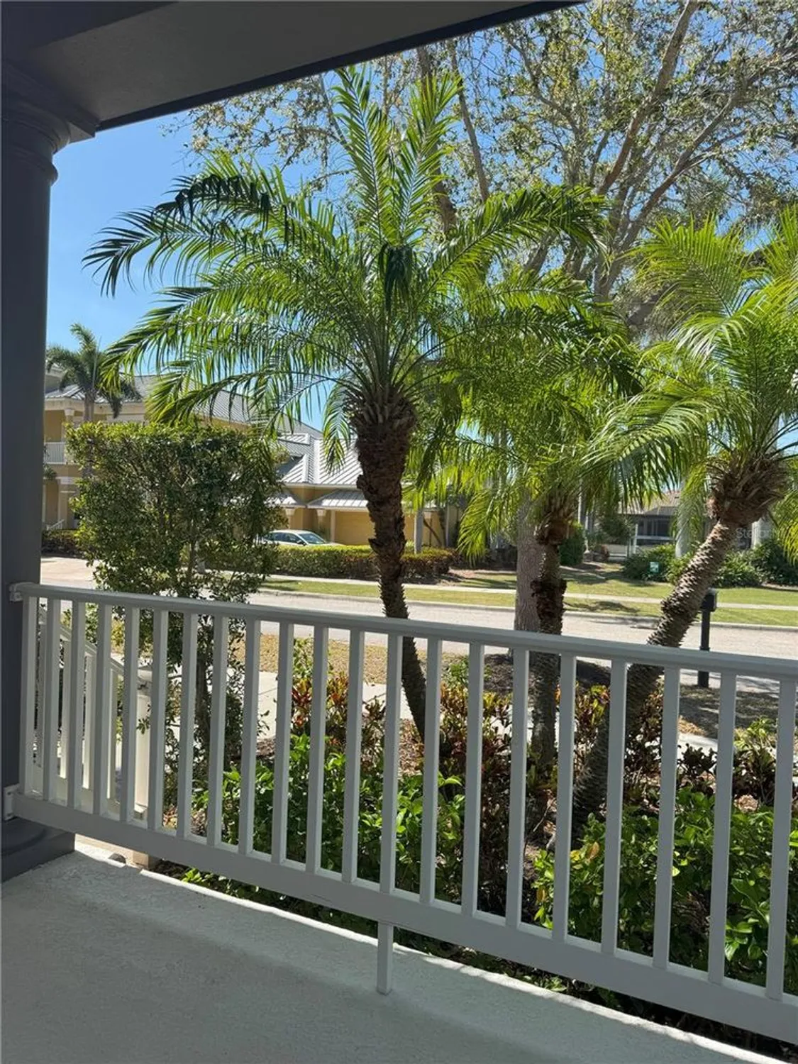 Property Slideshow image 83 of 100 | 625 mirabay blvd, Apollo Beach, FL, 33572