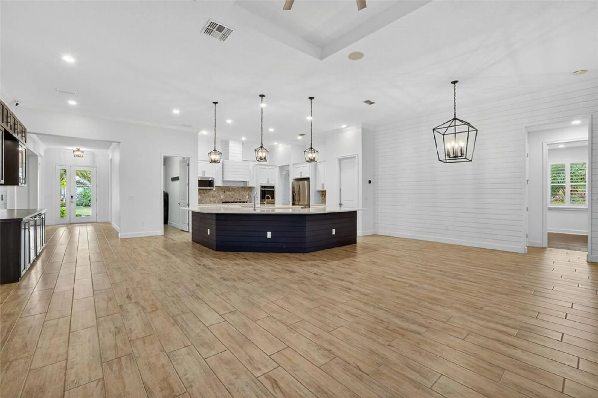 Property Slideshow image 23 of 62 | 830 manns harbor dr, Apollo Beach, FL, 33572