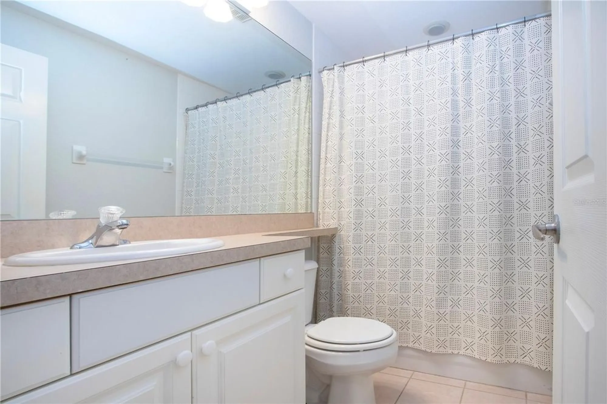 Property Slideshow image 40 of 71 | 6426 bay cedar ln # 101, Bradenton, FL, 34203
