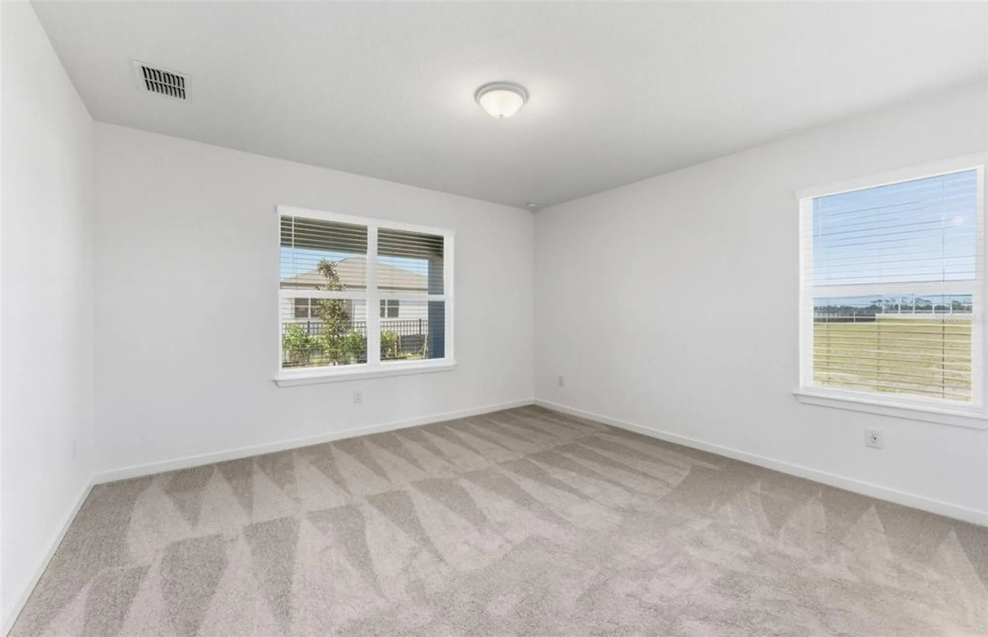 Property Slideshow image 7 of 28 | 14716 sunlit cir, Parrish, FL, 34219