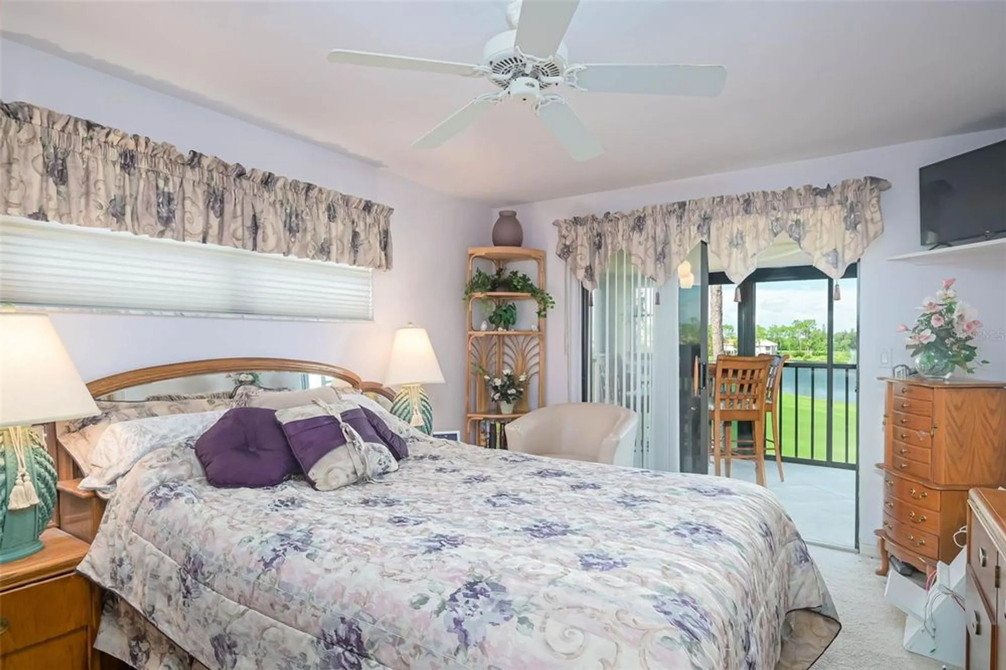 Property Slideshow image 16 of 30 | 5845 trailwinds dr 531, Fort Myers, FL, 33907