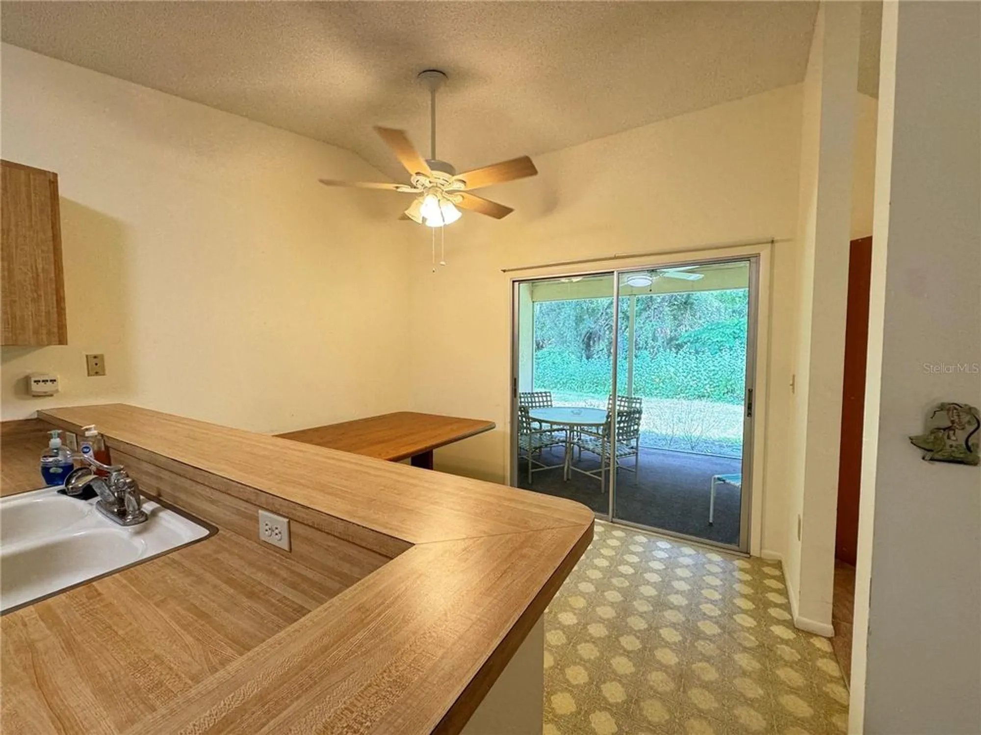 Property Slideshow image 8 of 26 | 3925 oakhurst blvd 3010, Sarasota, FL, 34233