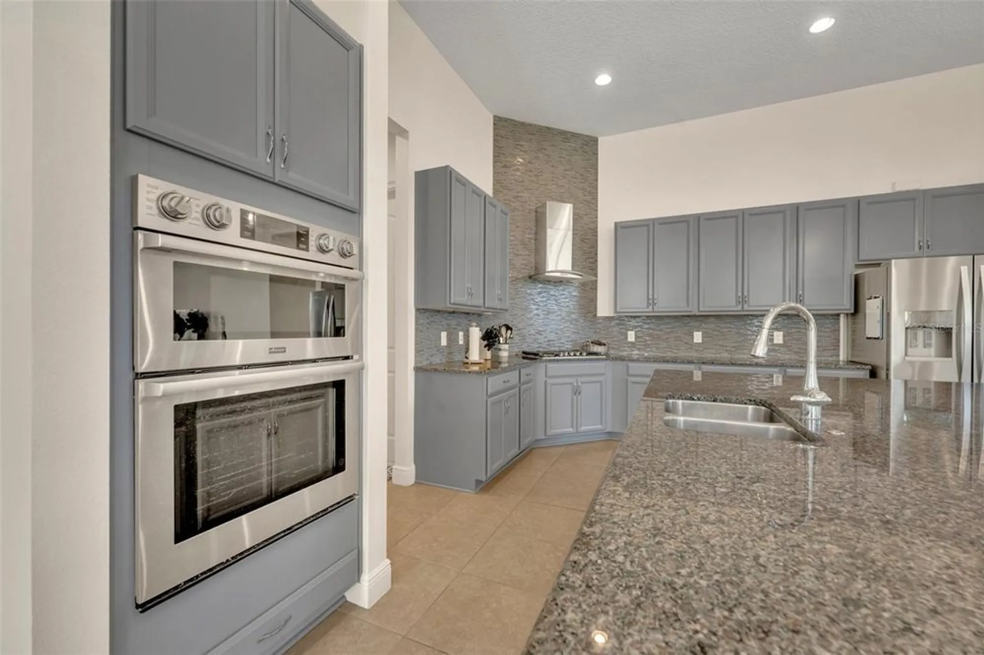 Property Slideshow image 20 of 40 | 2666 meadowedge loop, Saint Cloud, FL, 34772