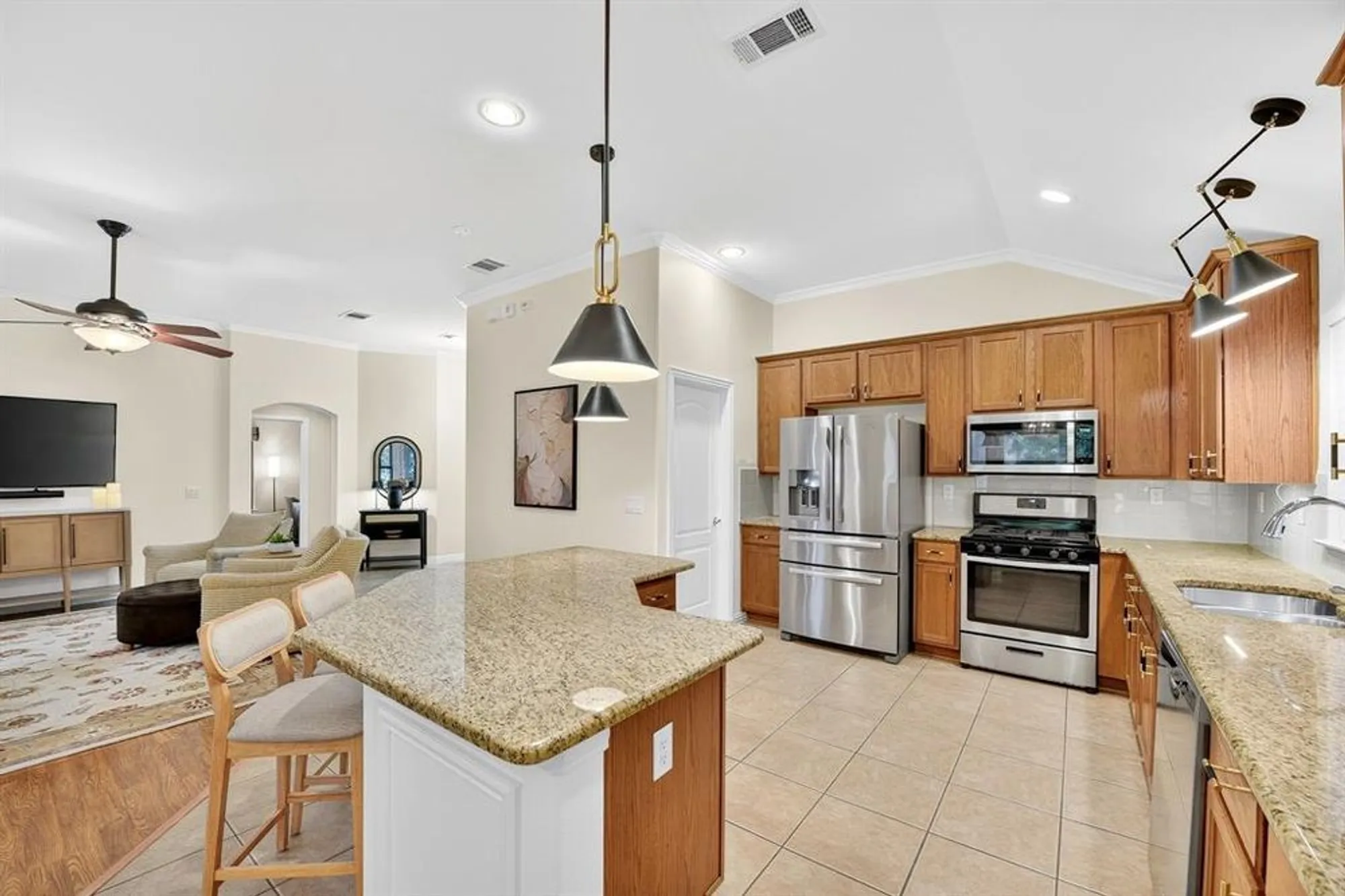 Property Slideshow image 12 of 29 | 9609 pinewood dr, Denton, TX, 76207