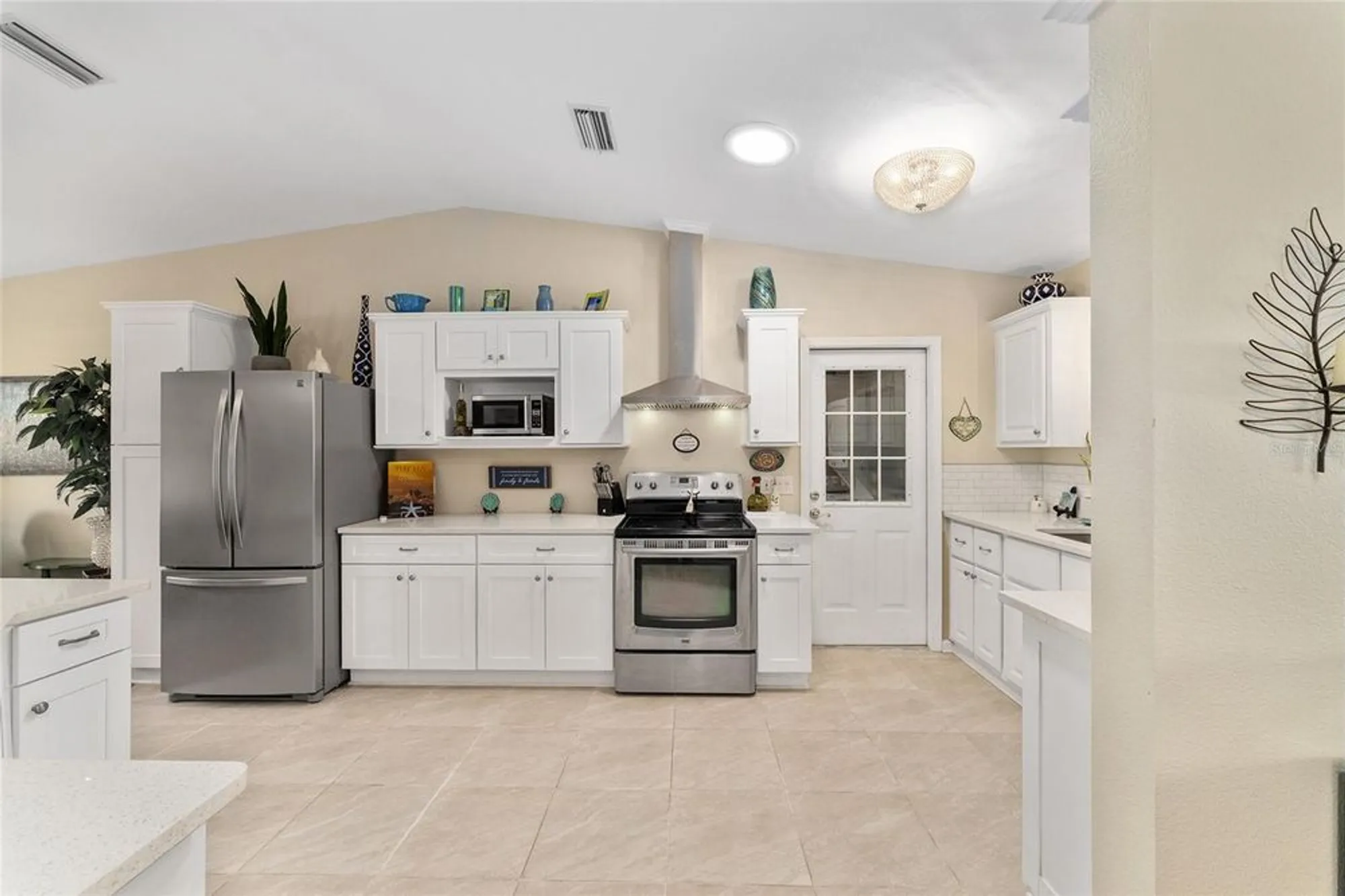 Property Slideshow image 12 of 57 | 934 orchid st, The Villages, FL, 32159