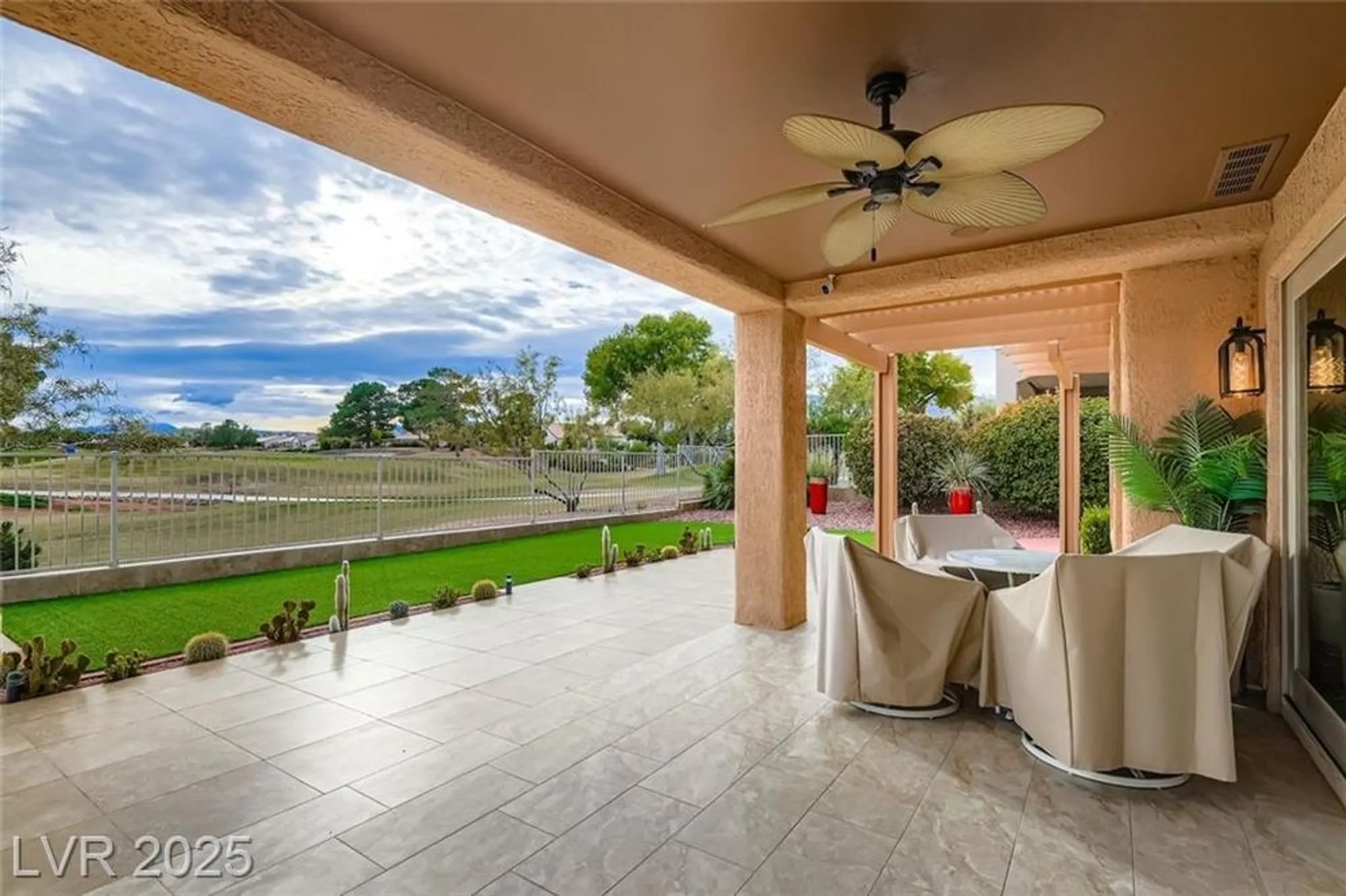 Property Slideshow image 29 of 32 | 9101 villa ridge dr, Las Vegas, NV, 89134