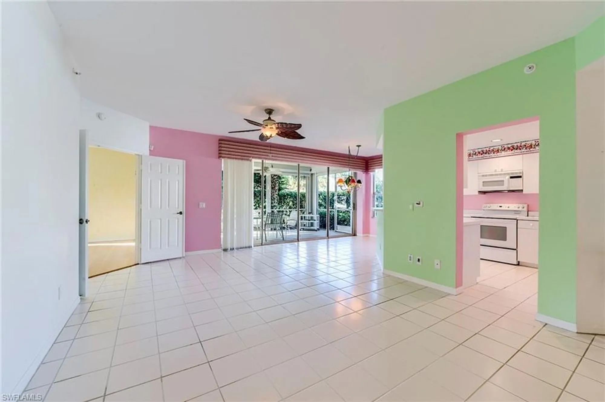 Property Slideshow image 11 of 35 | 25203 pelican creek cir 102, Bonita Springs, FL, 34134