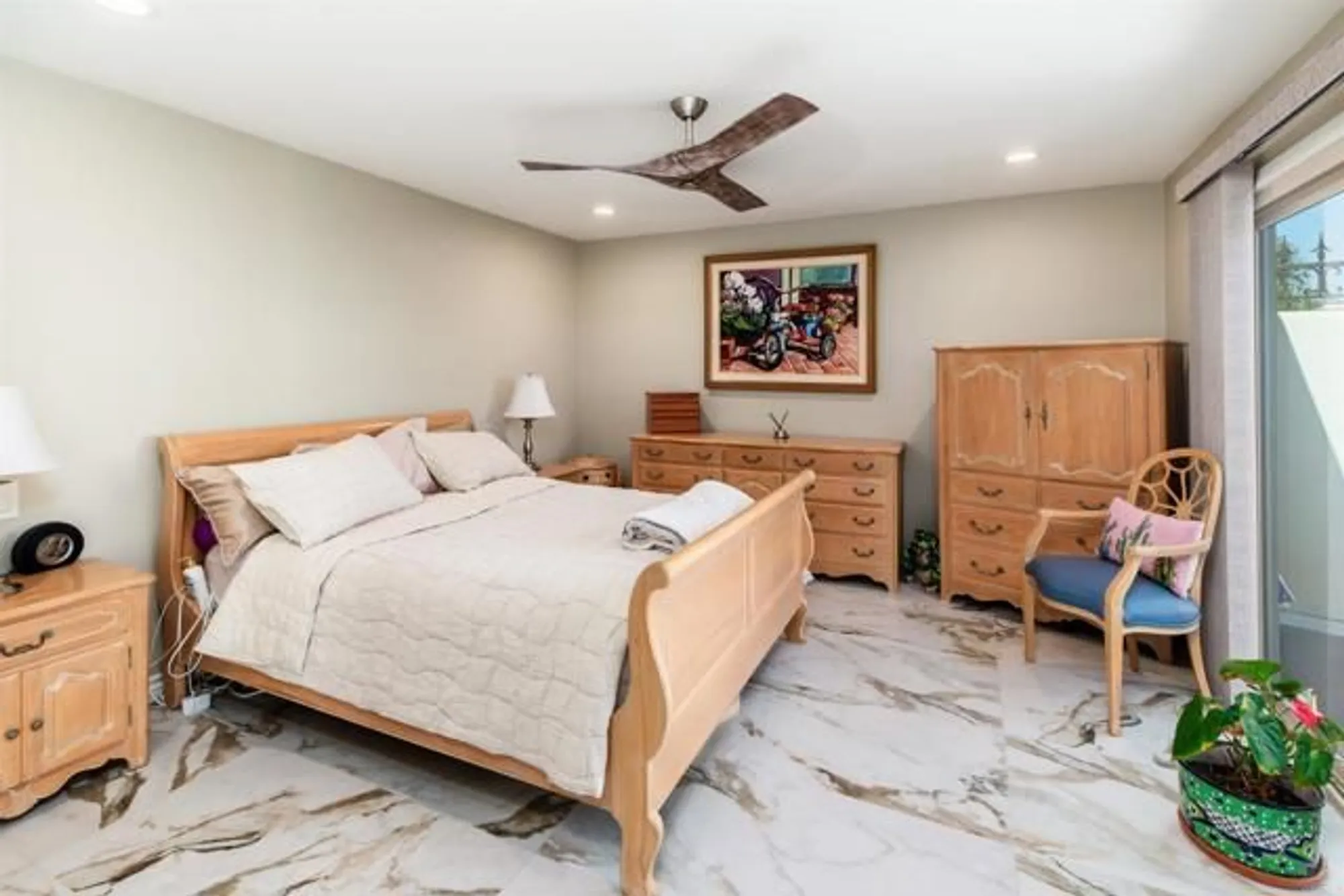 Property Slideshow image 16 of 33 | 3621 vista campana 64, Oceanside, CA, 92057