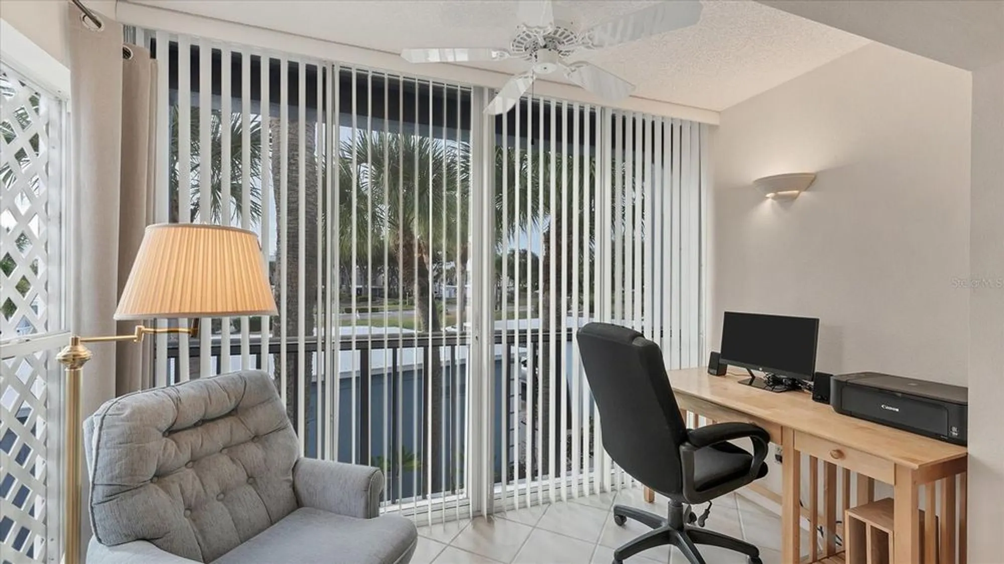 Property Slideshow image 16 of 44 | 450 cerromar rd 282, Venice, FL, 34293