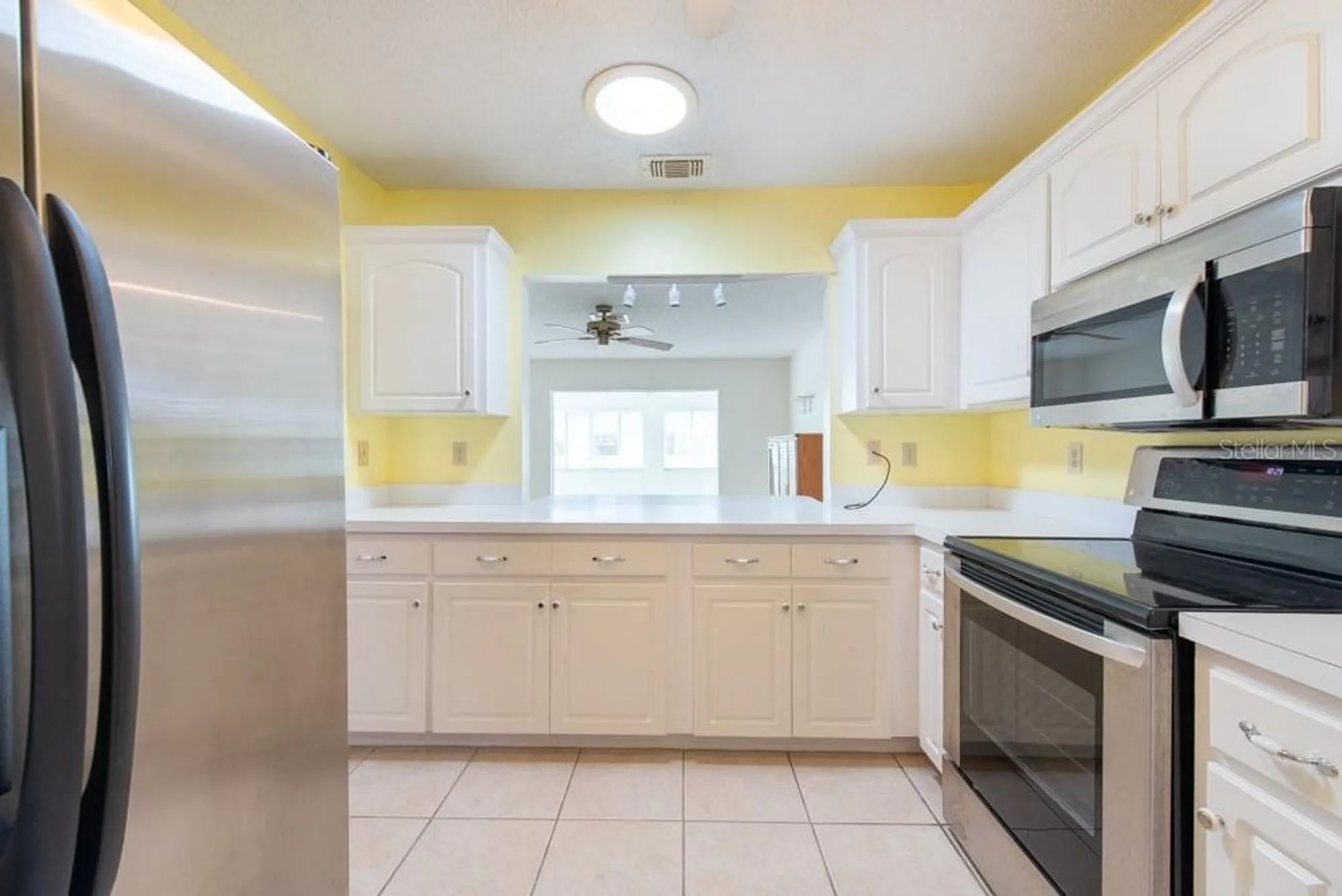 Property Slideshow image 14 of 44 | 106 silverbell ct, Sun City Center, FL, 33573