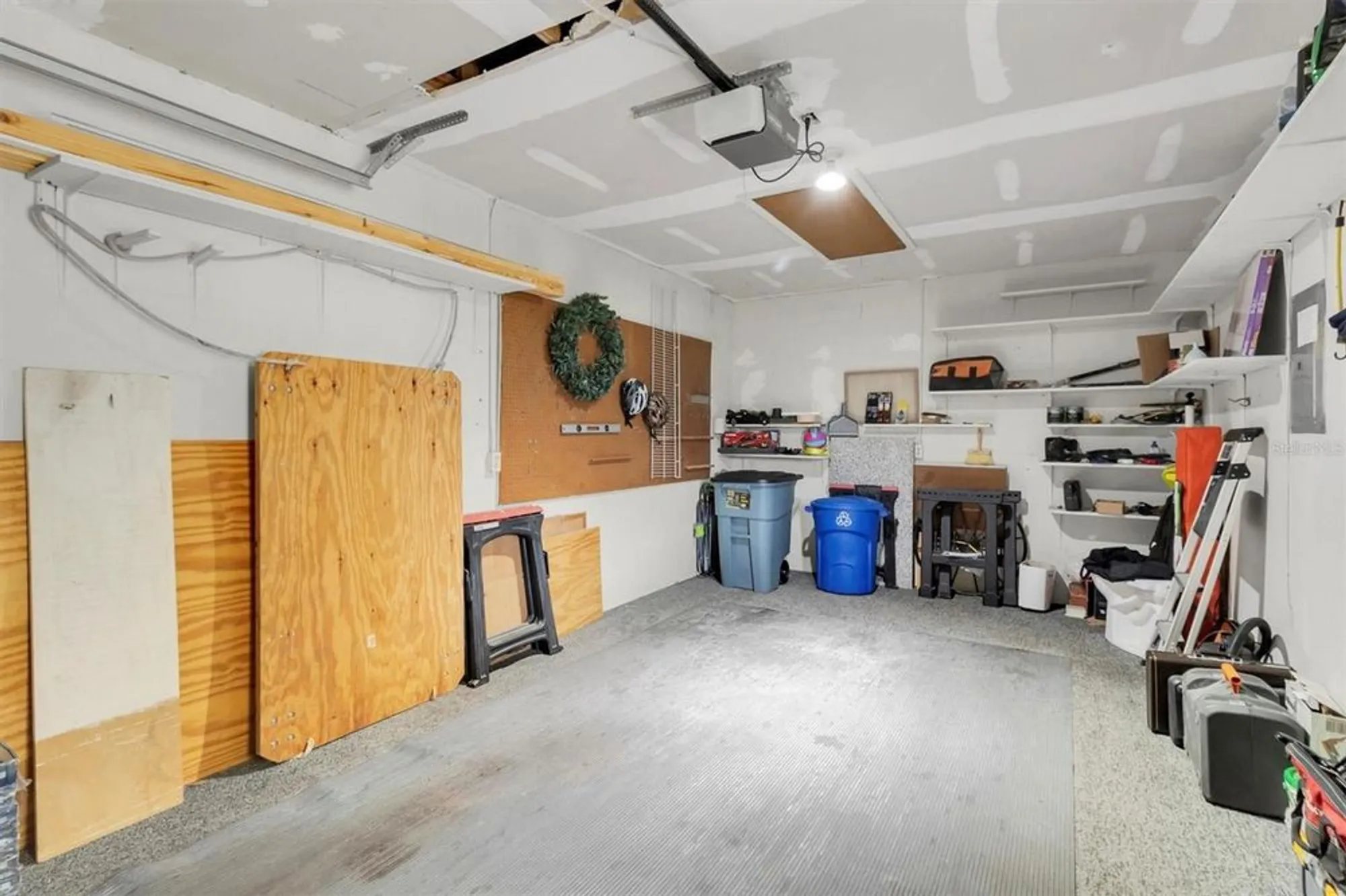 Property Slideshow image 23 of 54 | 9444 rockbridge cir, New Port Richey, FL, 34655