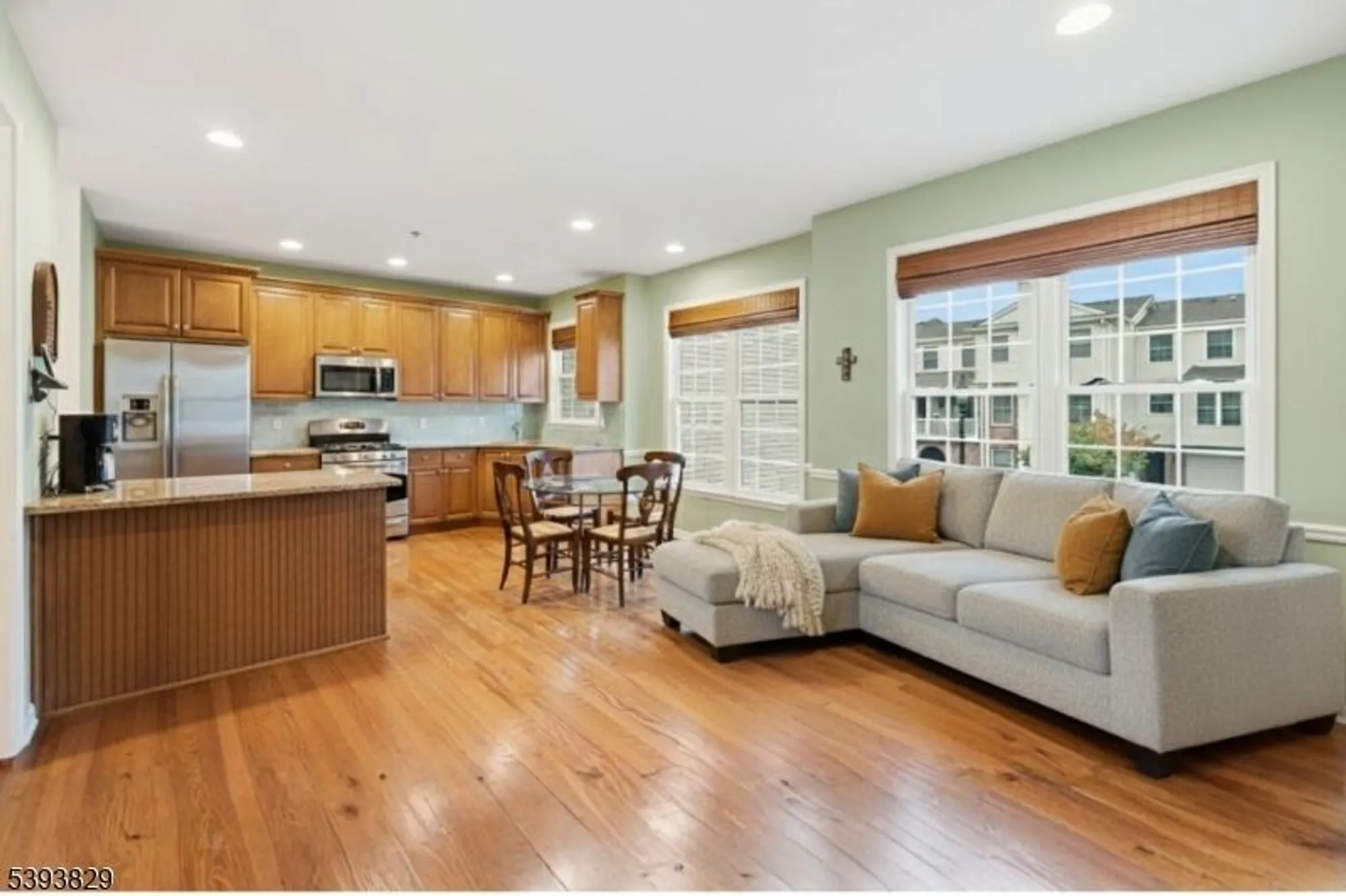 Property Slideshow image 8 of 40 | 613 maple ct, Garwood, NJ, 07027