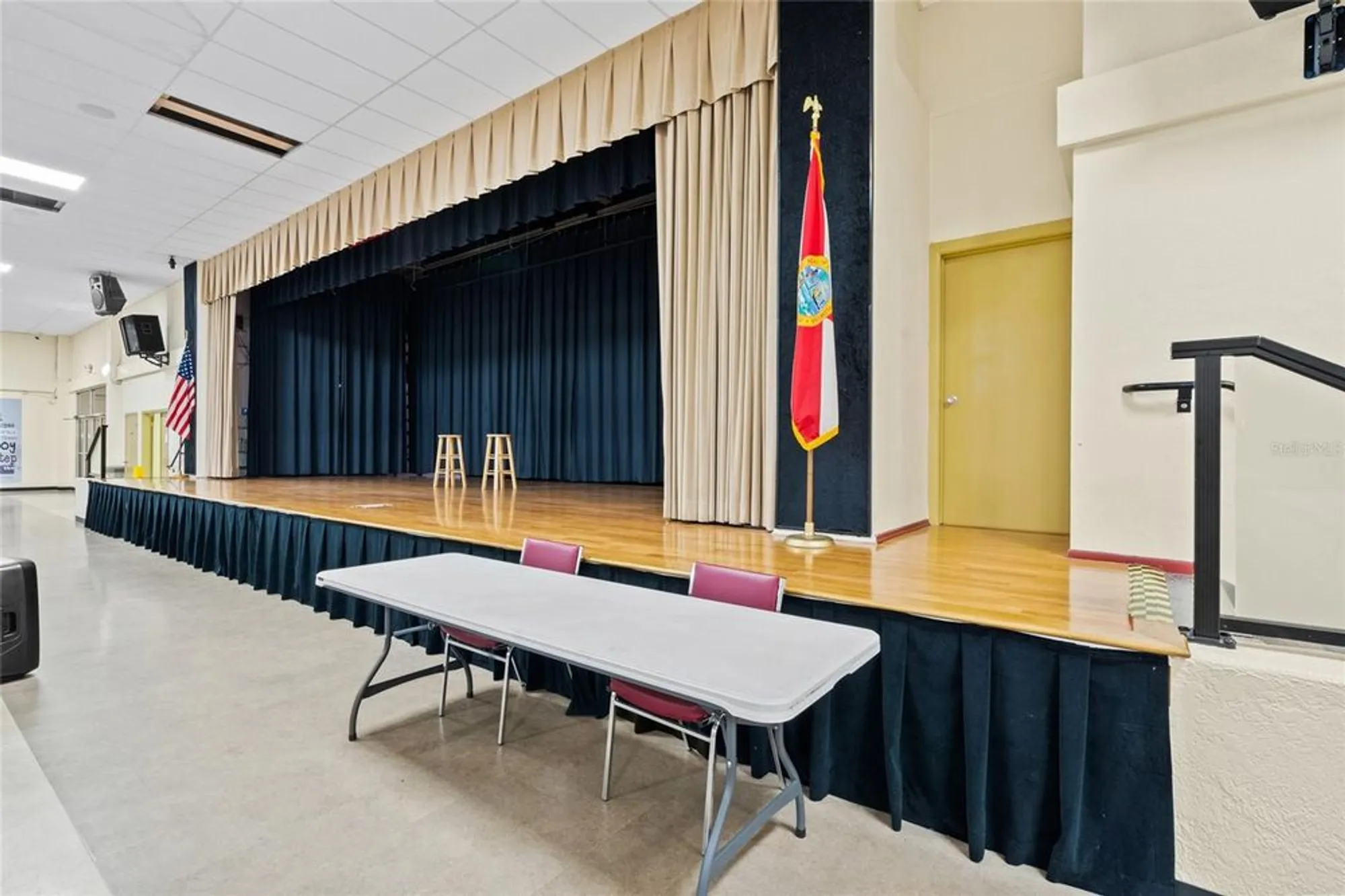 Property Slideshow image 38 of 42 | 2416 world parkway blvd 26, Clearwater, FL, 33763