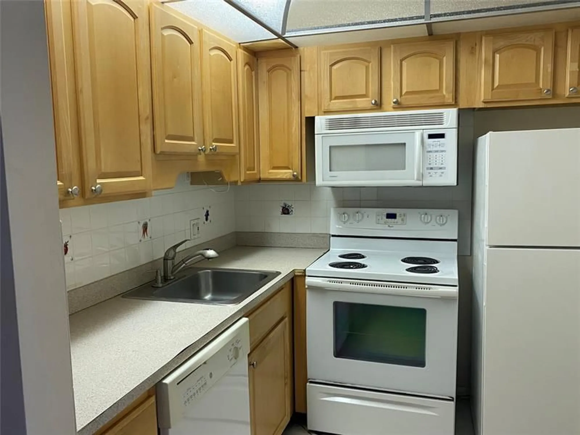 Property Slideshow image 6 of 38 | 148 upminster g # 148, Deerfield Beach, FL, 33442