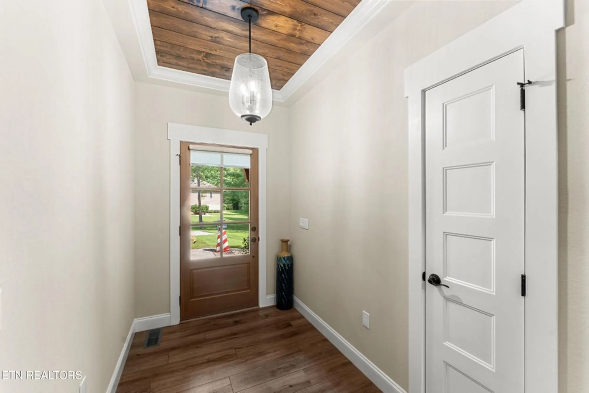 Property Slideshow image 4 of 45 | 14 renwick dr, Crossville, TN, 38558