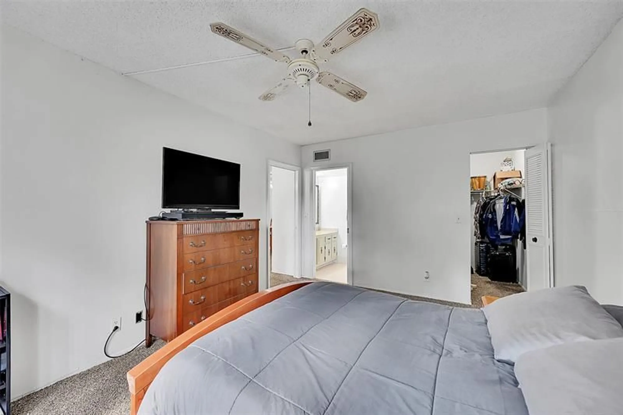 Property Slideshow image 20 of 68 | 2340 sw 22nd ave apt 303, Delray Beach, FL, 33445