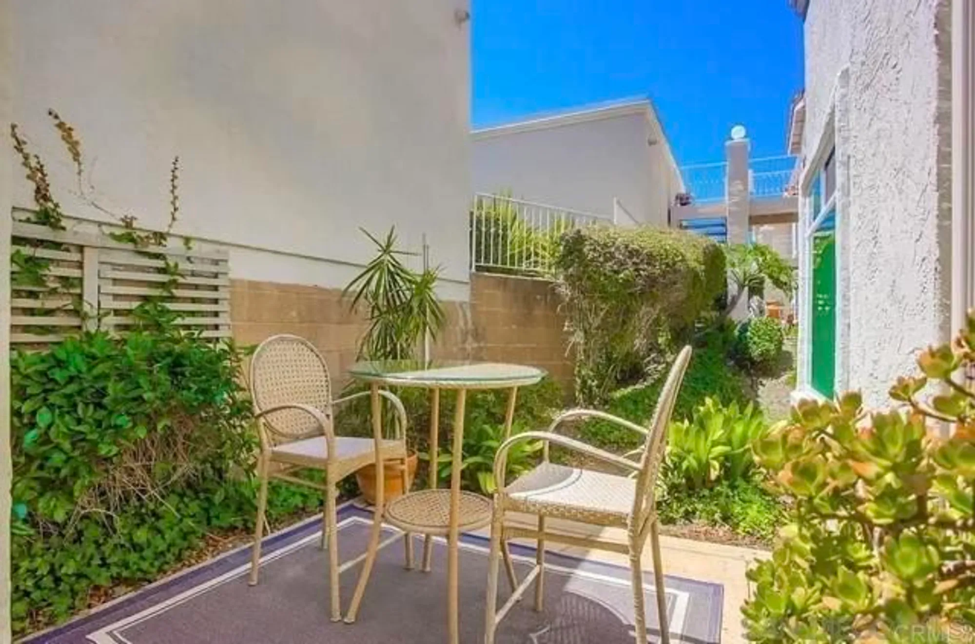 Property Slideshow image 2 of 48 | 1660 via caminar, San Marcos, CA, 92078