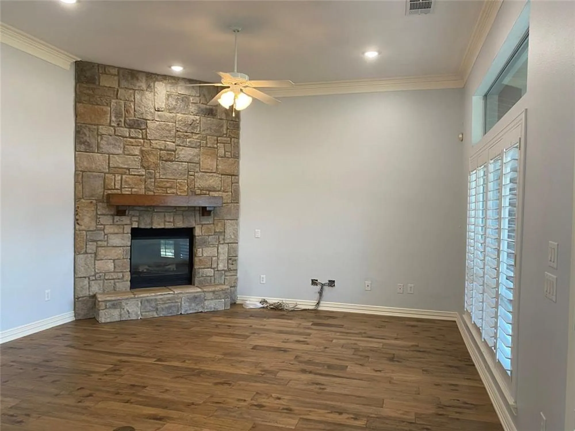 Property Slideshow image 6 of 24 | 9909 grandview dr, Denton, TX, 76207