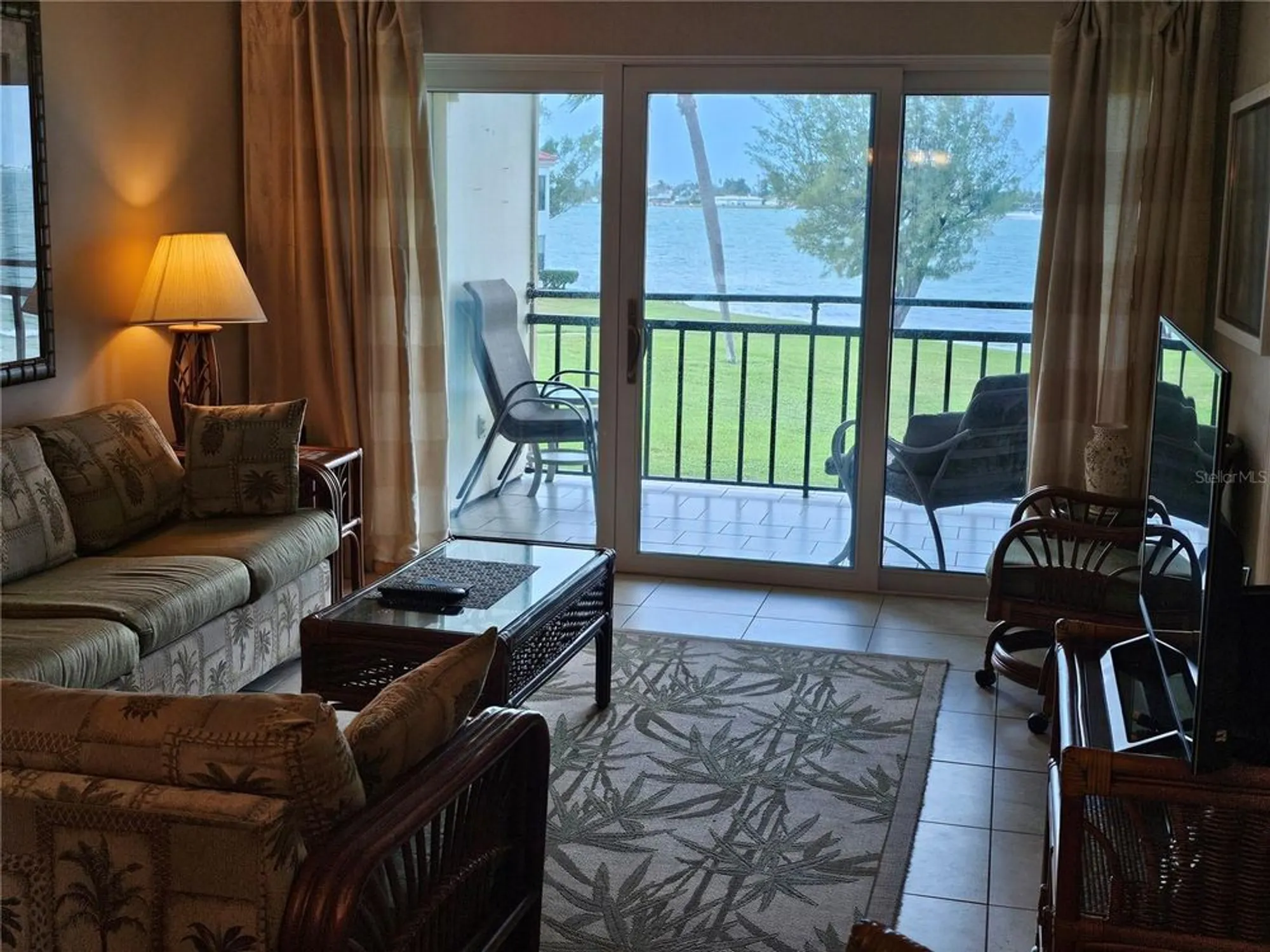 Property Slideshow image 11 of 30 | 6177 sun blvd apt 203, St Petersburg, FL, 33715