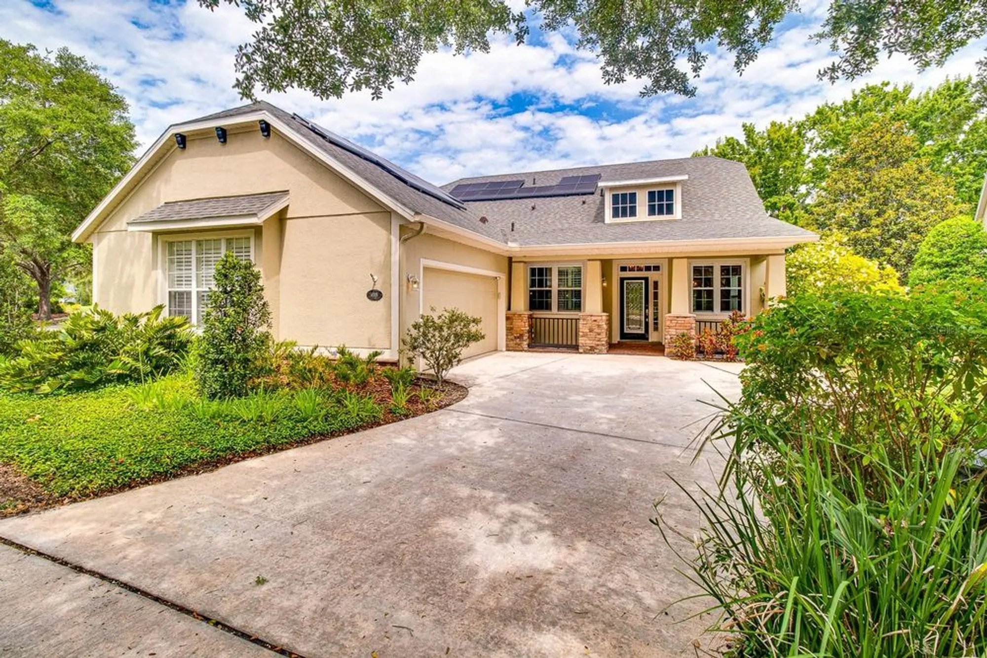 Property Slideshow image 1 of 46 | 1018 heron point cir, Deland, FL, 32724