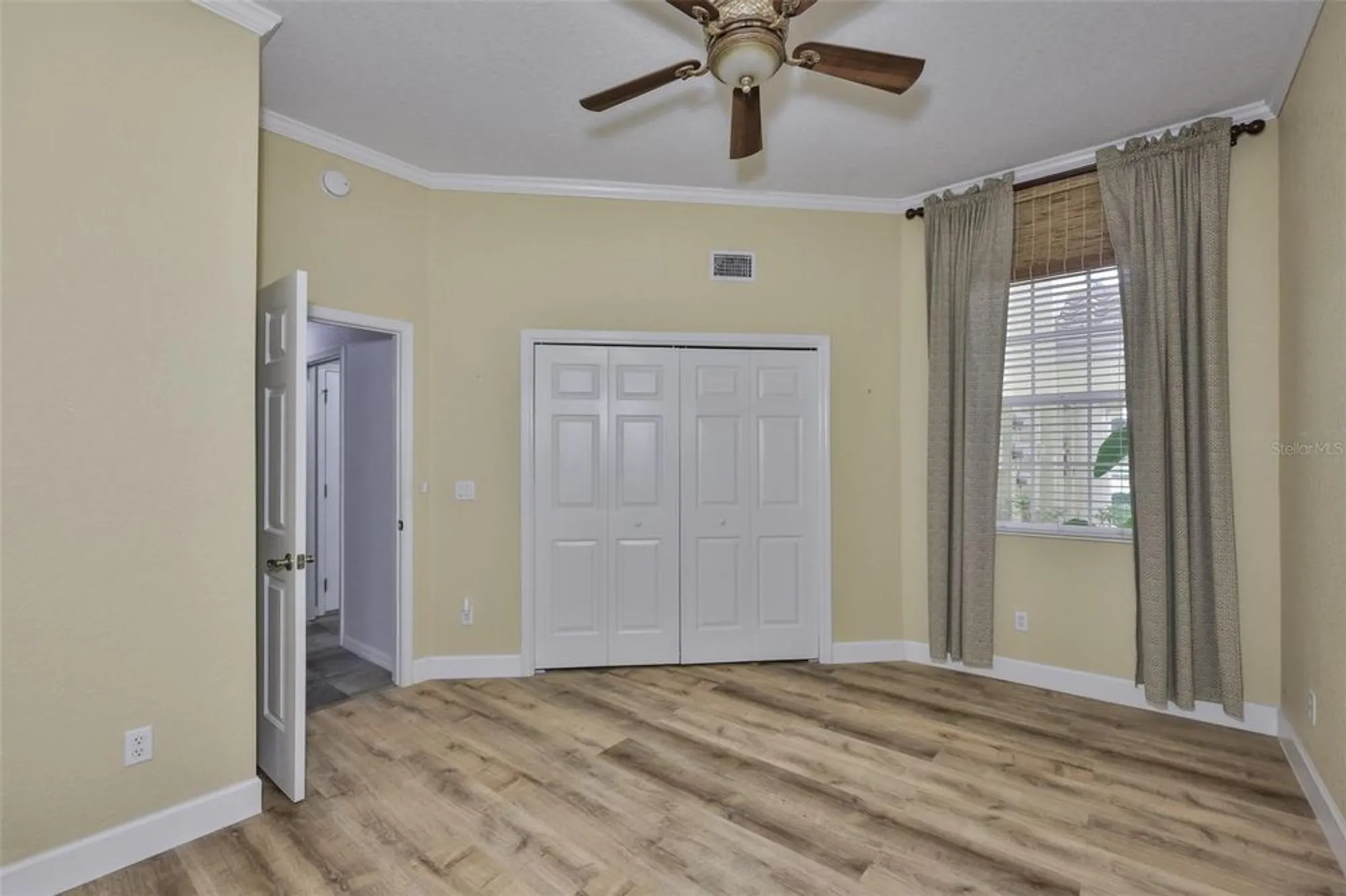 Property Slideshow image 33 of 53 | 1324 emerald dunes dr, Sun City Center, FL, 33573